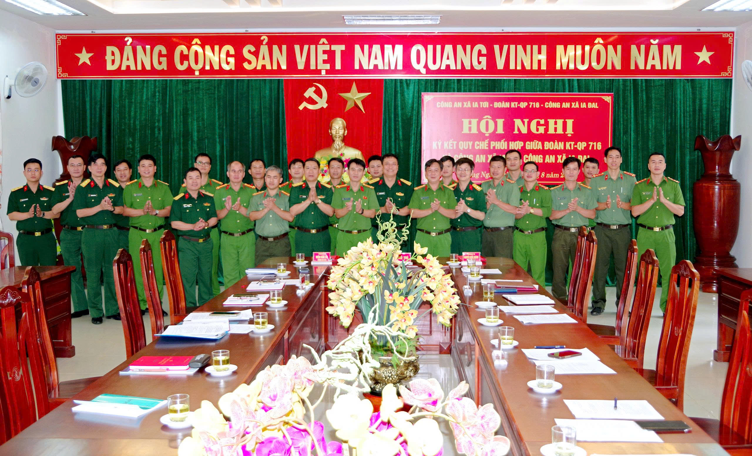 Đoàn Kinh tế - Quốc phòng 716 ký kết Quy chế phối hợp với Công an hai xã Ia Tơi, Ia Đal, tỉnh Quảng Ngãi