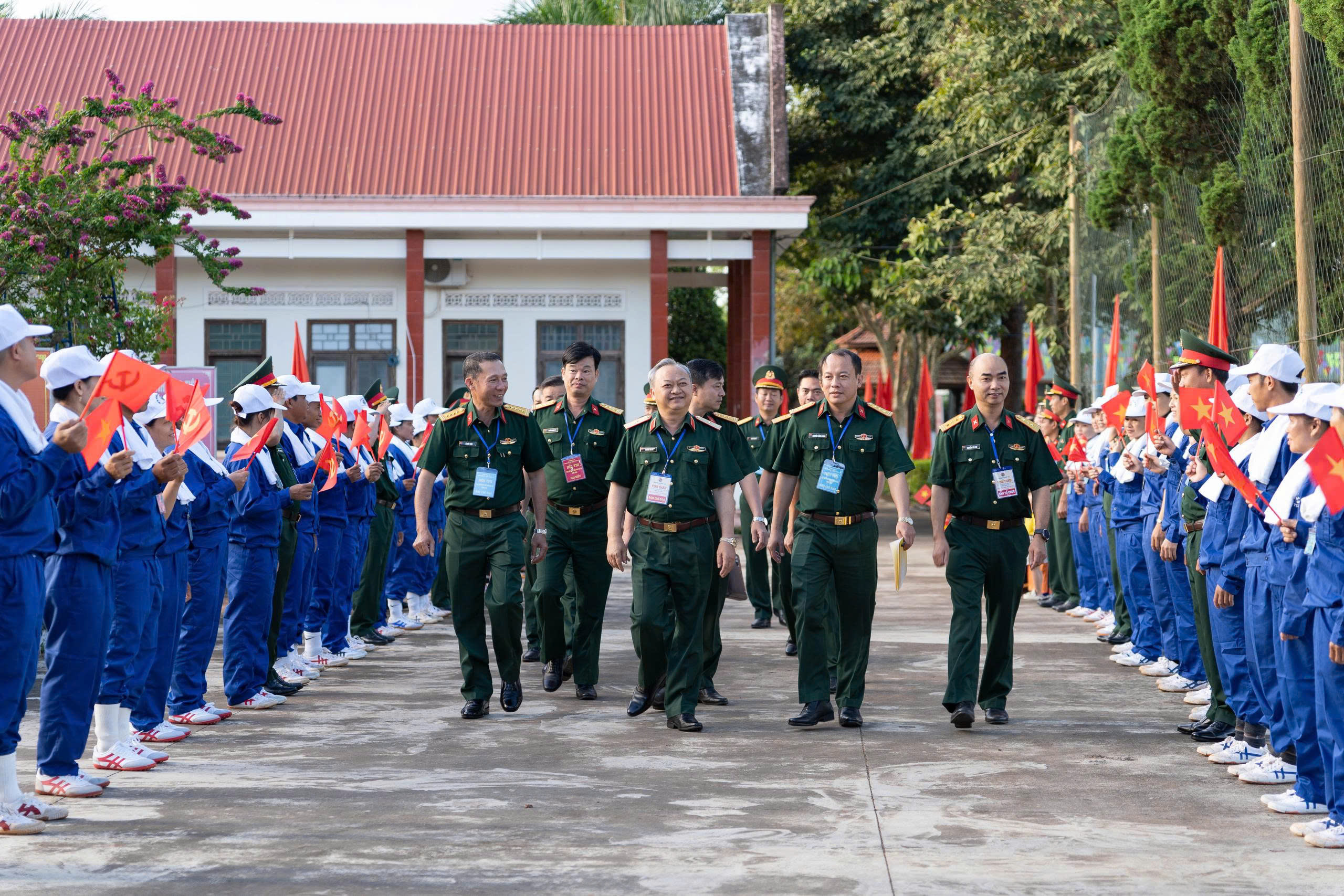 Những cặp vợ chồng cùng nhau luyện tay nghề, thi thợ giỏi ở Đoàn Kinh tế - Quốc phòng 717