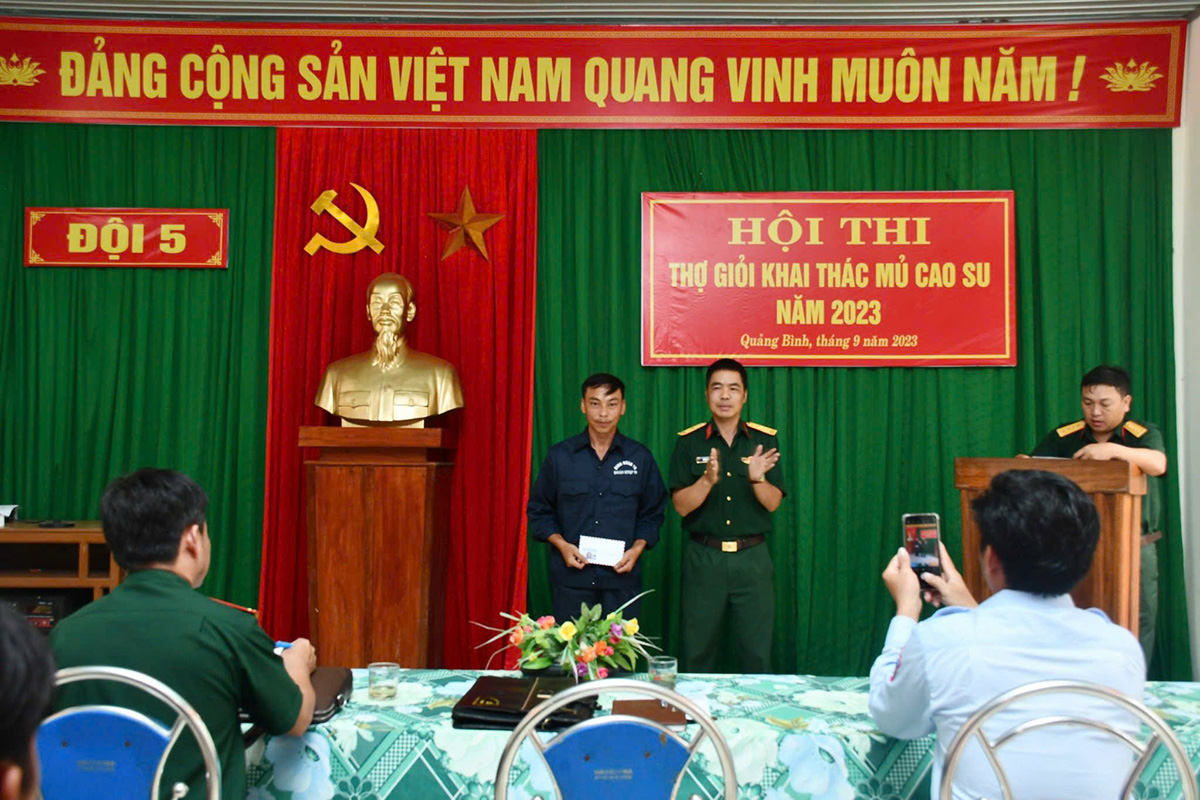 Ngô Văn Dũng - Tấm gương Thi đua Quyết thắng