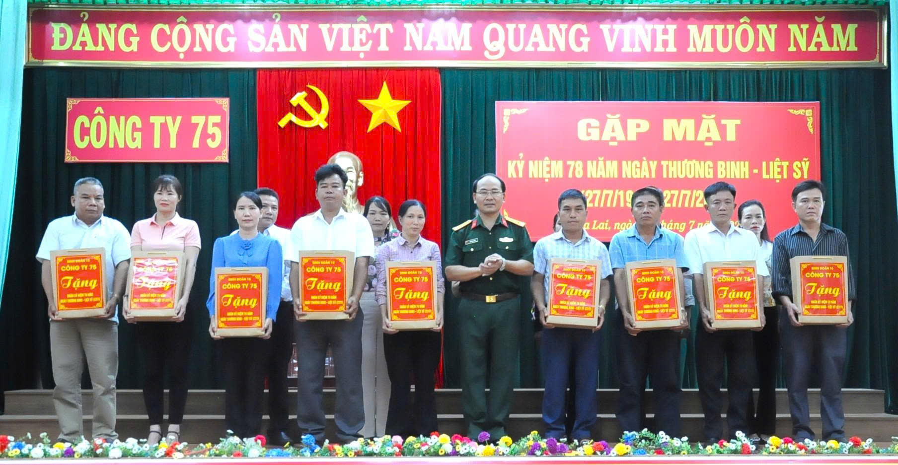 gen-h-z6836747003058_db97c7eaec5ba49ef30c85a5b293be0a