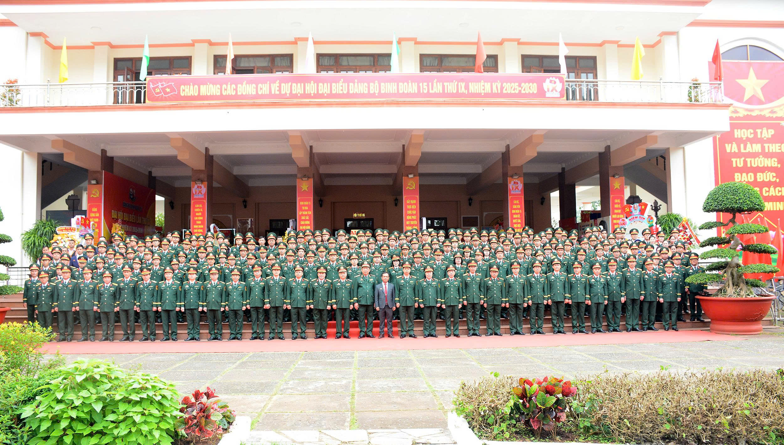 gen-h-z6872451924331_5456eab8e16ab7b3d6ae71d8d6a0f3d2