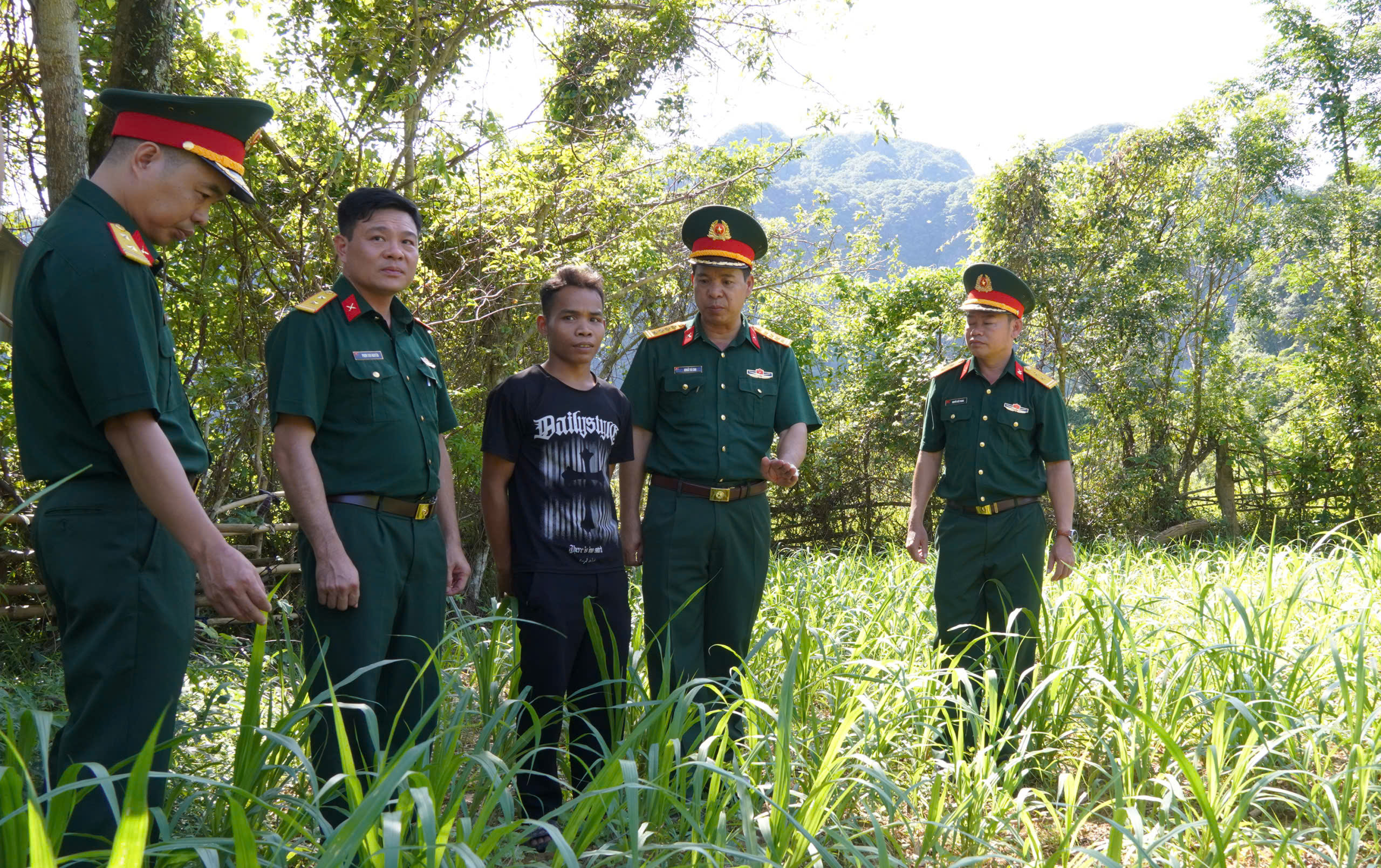 gen-h-z6925909815538_ddad7f264dde560c45c0f5c0994c9cc7