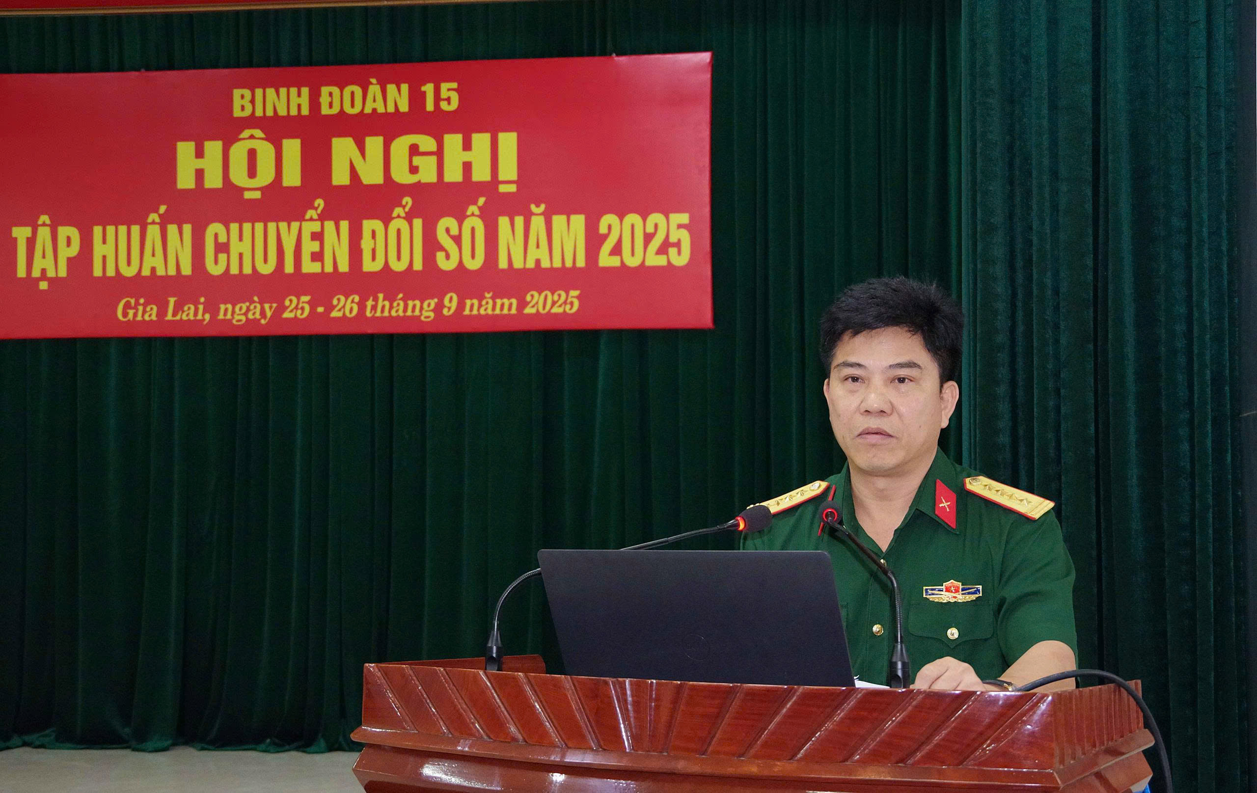 gen-h-z7049081457905_645328e9e729665d0b36f81cc2c2eb03