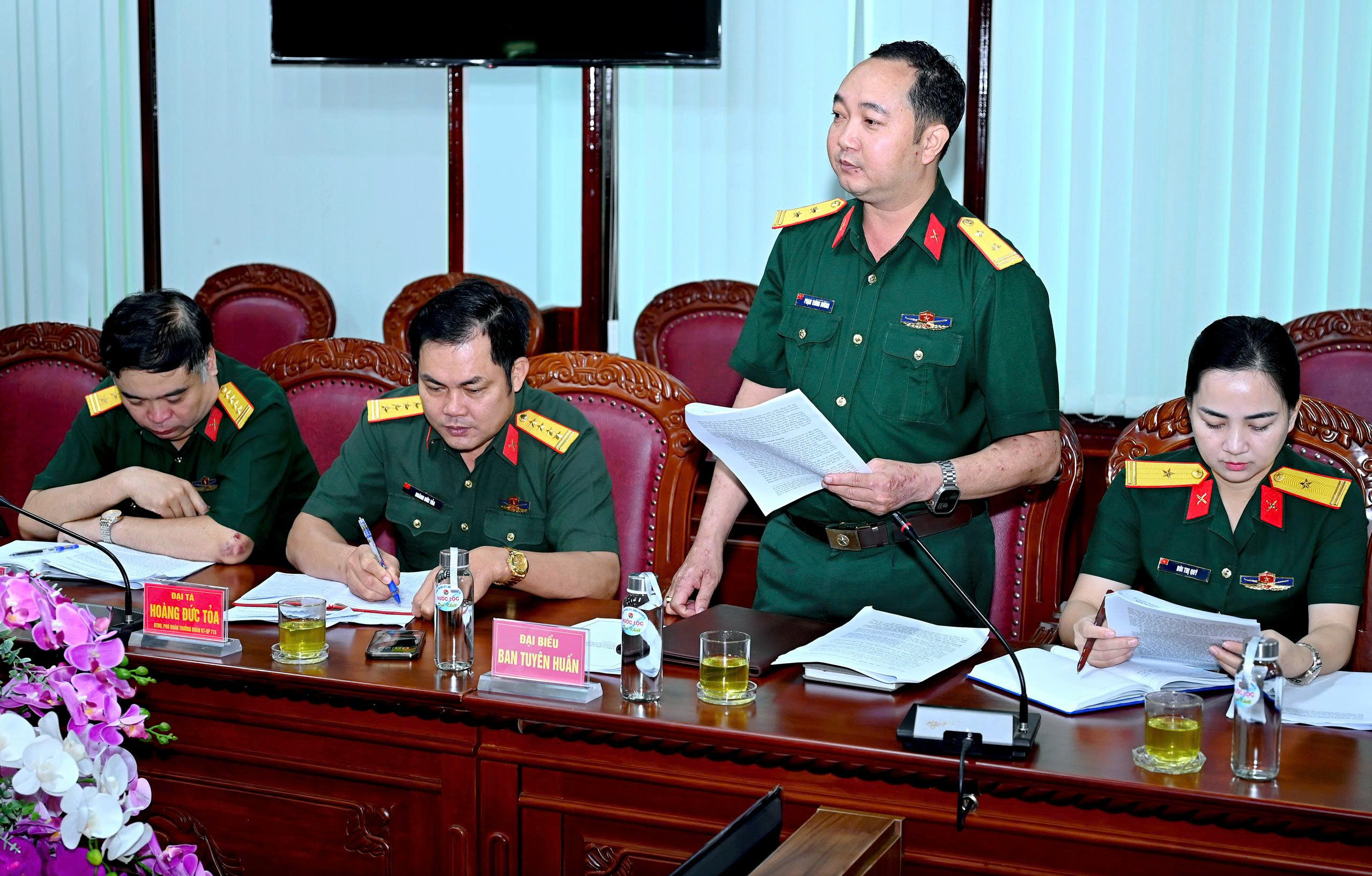 gen-h-z7159750504283_8480065dee650b8fd4230cf15c9bac51