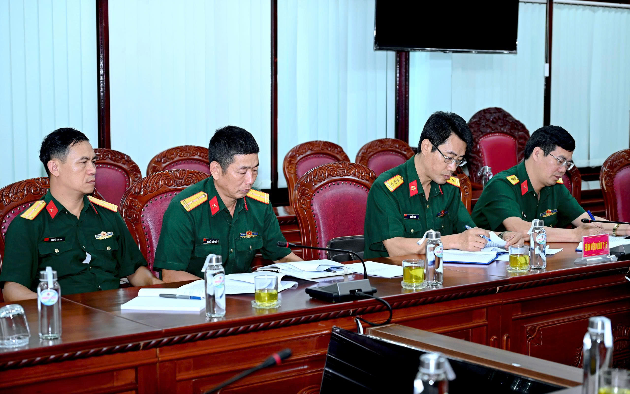 gen-h-z7159750522365_01abbb2376c73df4af07befd4ba279e5