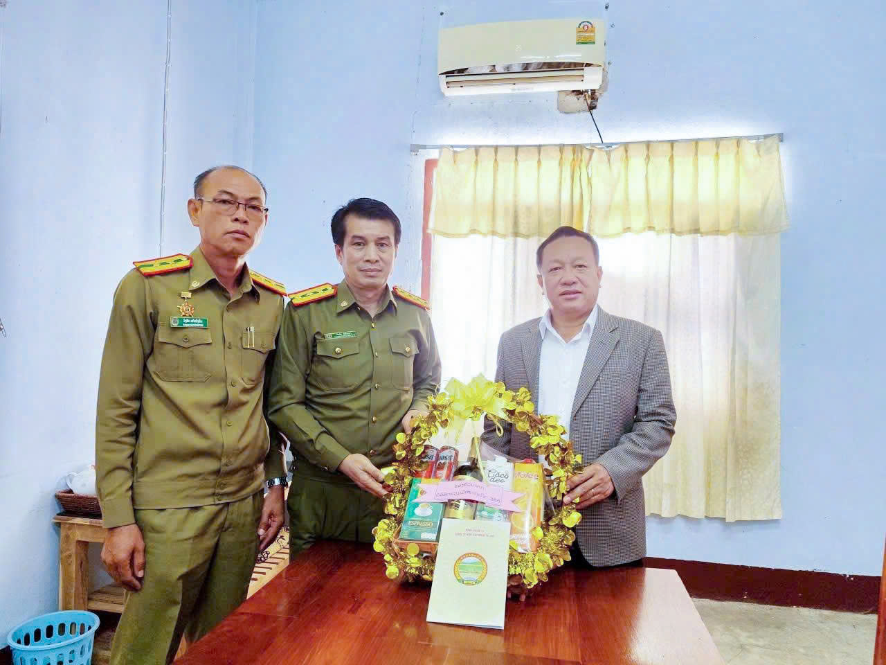 gen-h-z7283572840731_01884776c89e3300ec02a1d51dec64c7