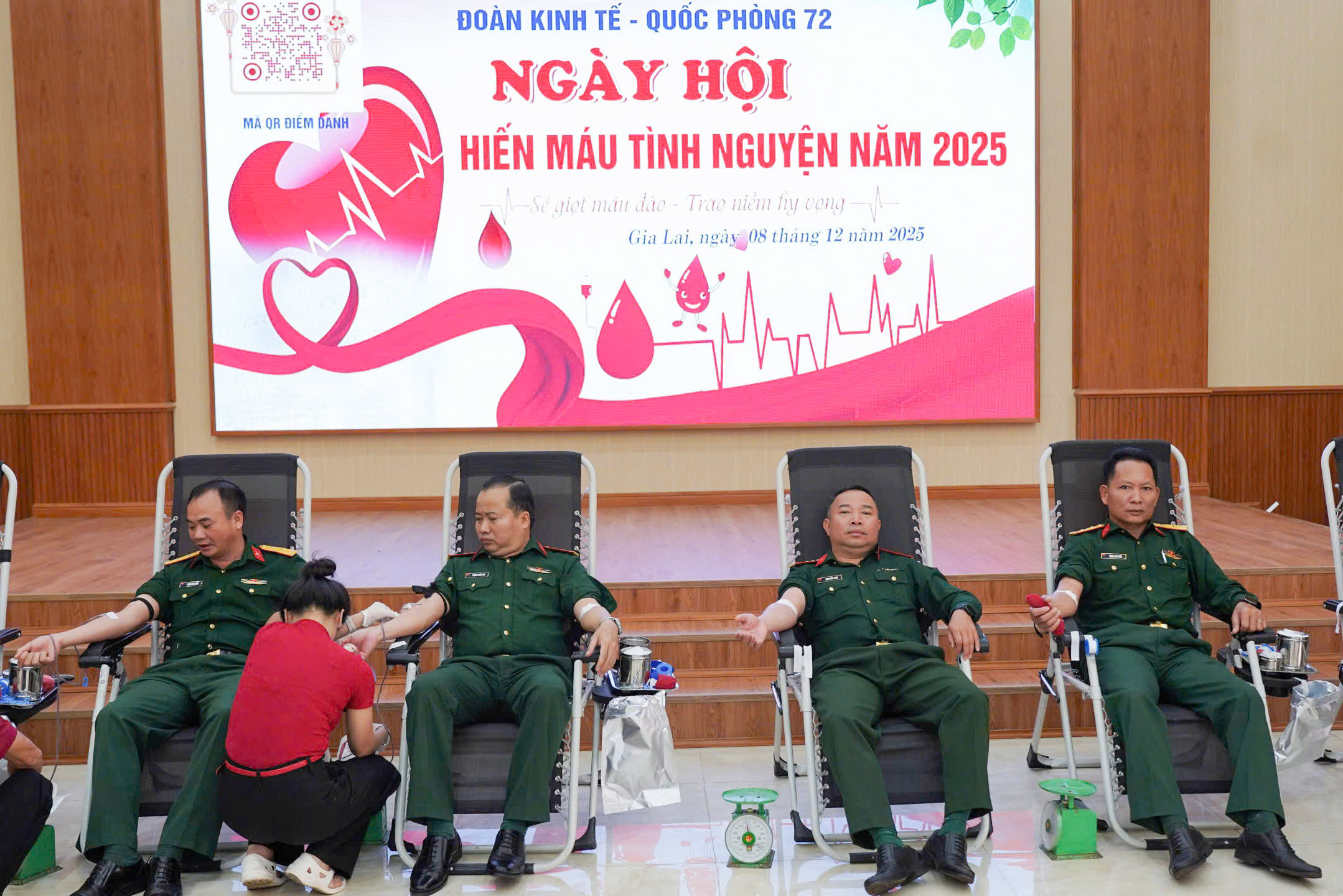 gen-h-z7307514422247_7fd64047303422bb023a5e2a6ca69d67