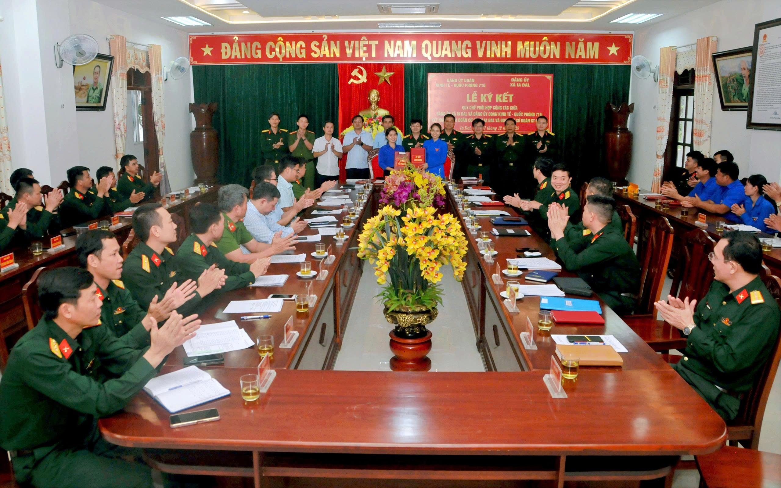 gen-h-z7336724340916_e9fa8da7fe1c7b4447f41d6384b35835