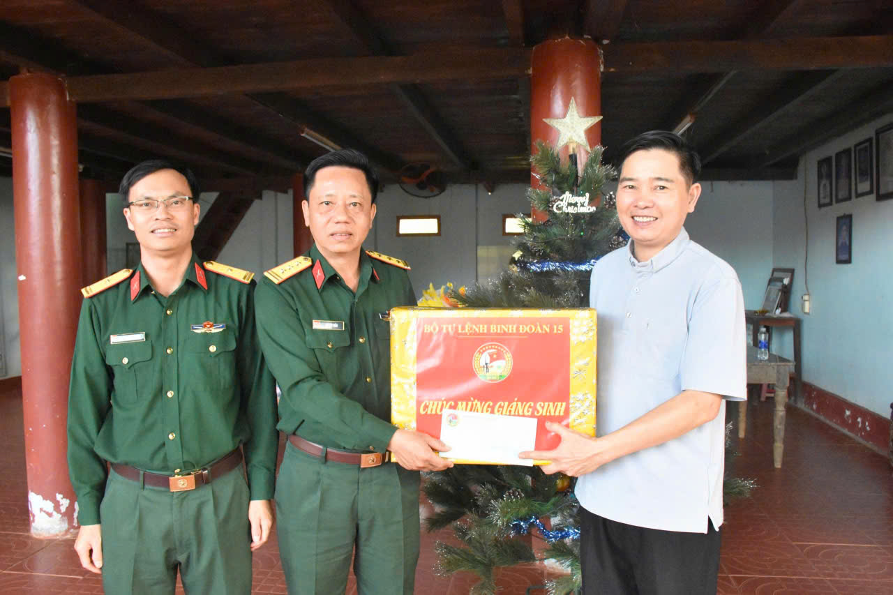 gen-h-z7357237558436_1175c16640ff4f9196d9e3653810d447