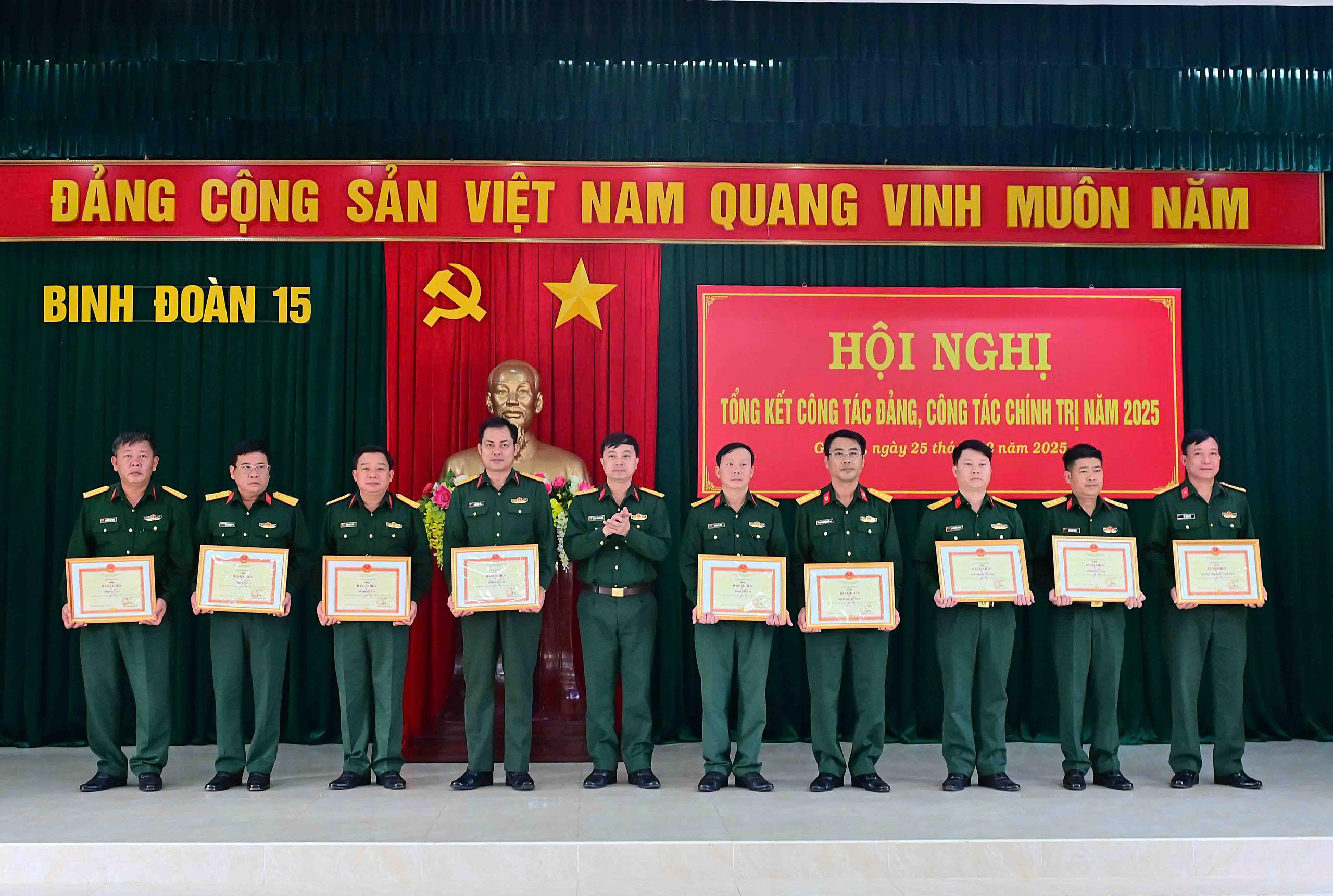 gen-h-z7363602474239_dad6ce89b827686772b96c67ec412066