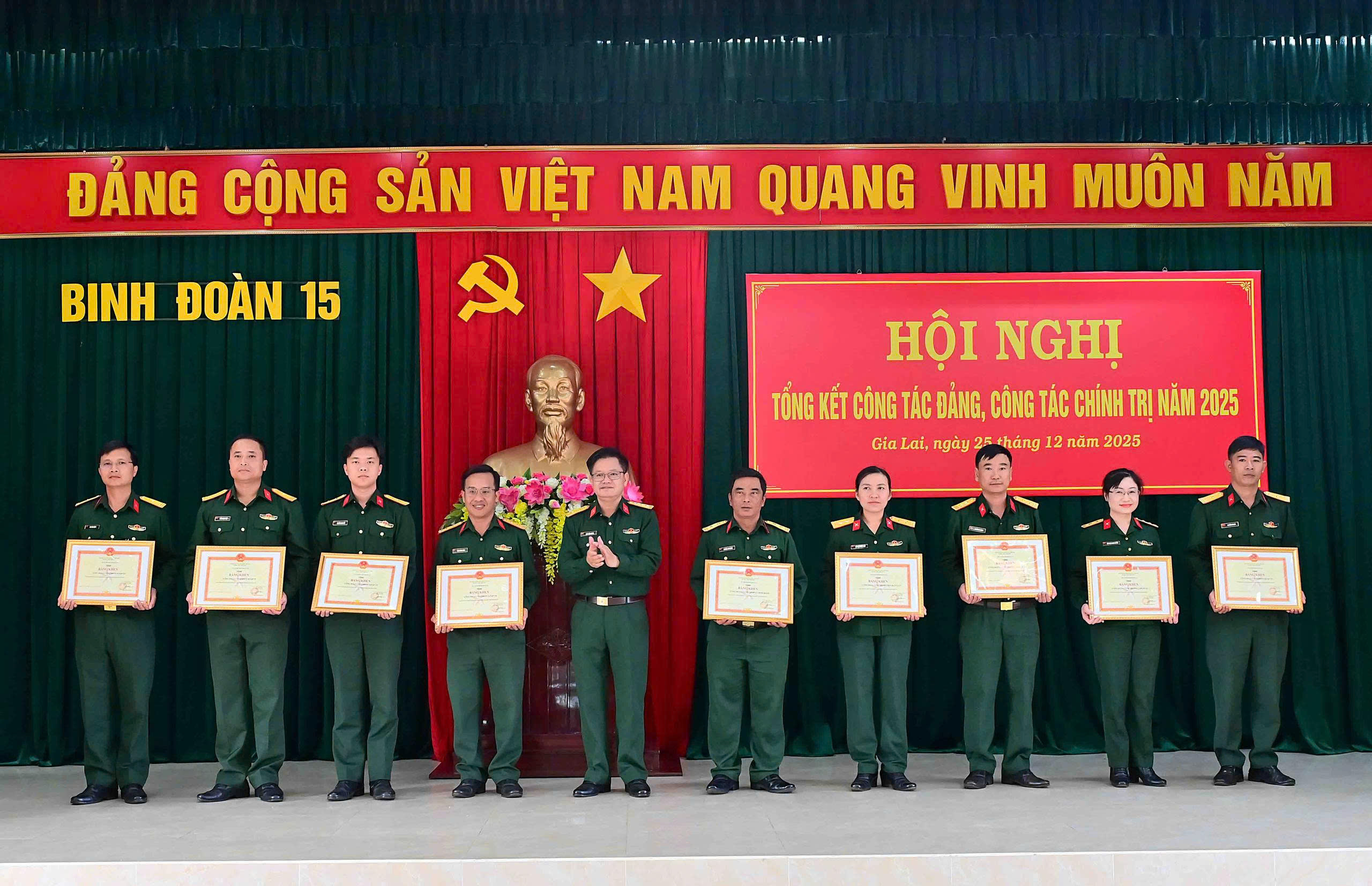 gen-h-z7363602513922_3950c3d40ddc81780e2b22488981ca6a