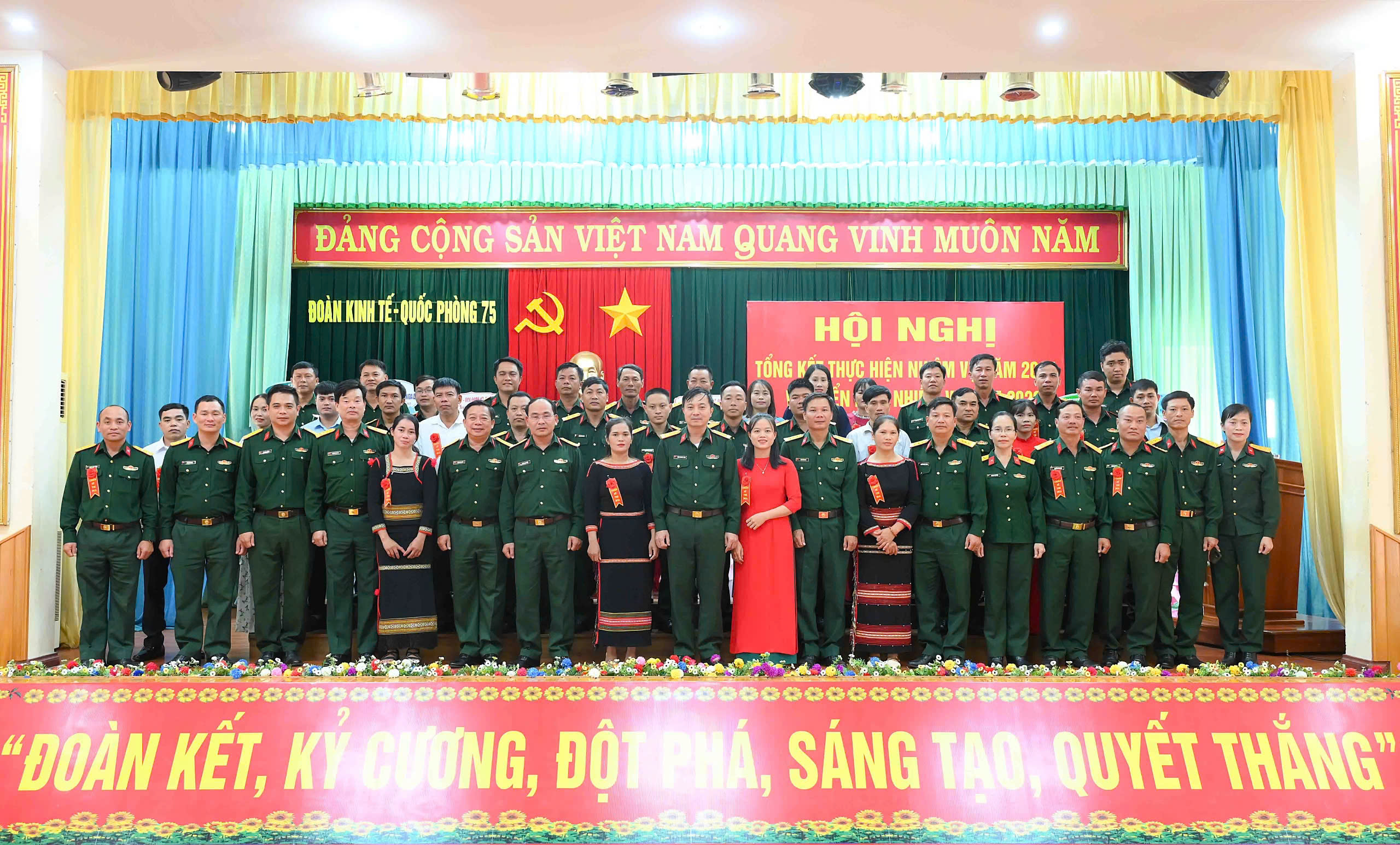 gen-h-z7403613858894_8a6c3c62ab658544db898a179e5ee870