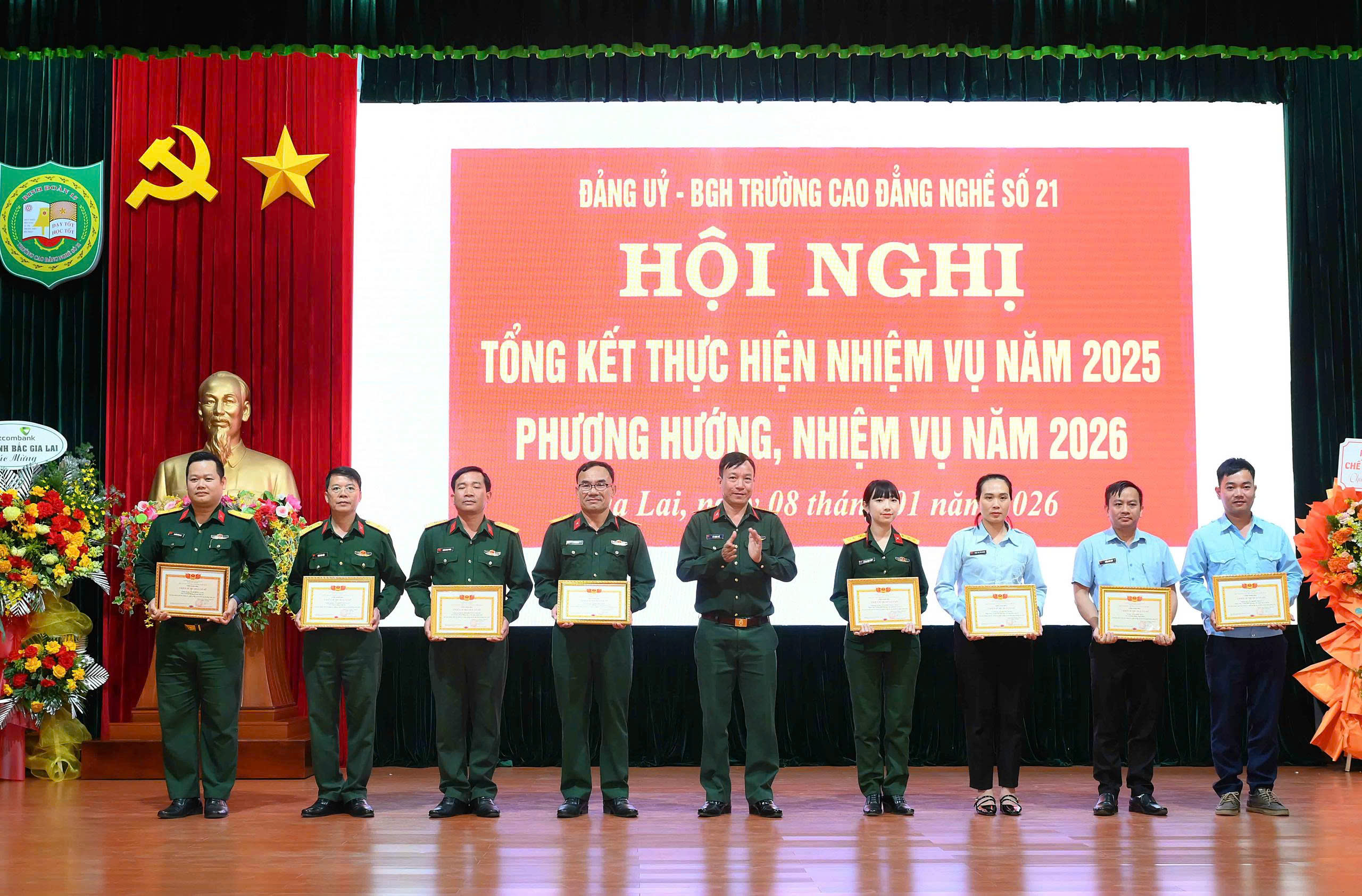 gen-h-z7410441976137_9187659ec5642685286b2b0773c11923