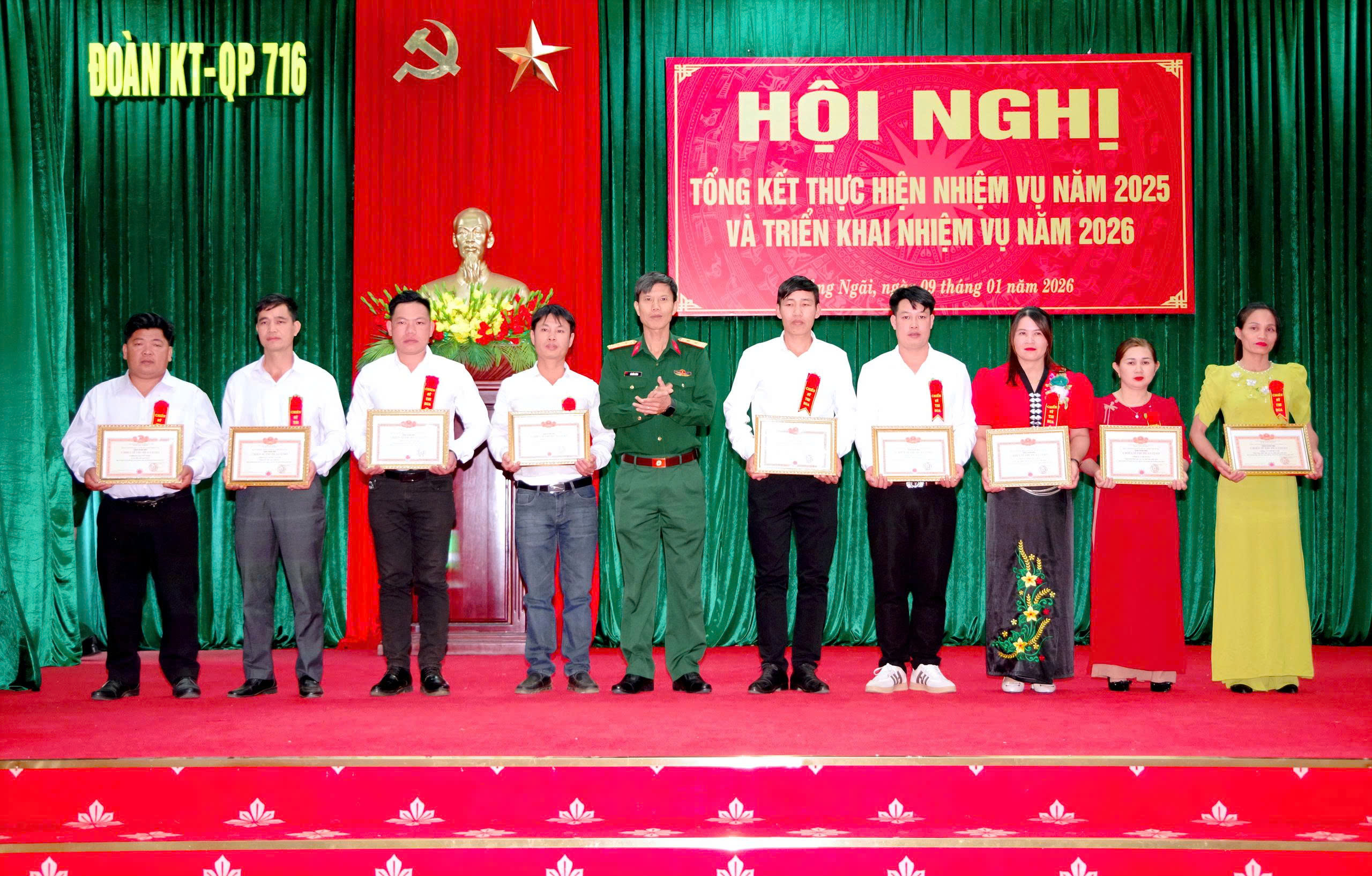 gen-h-z7414090918596_a63b32337537aa35f5d23ebfebd1baa5