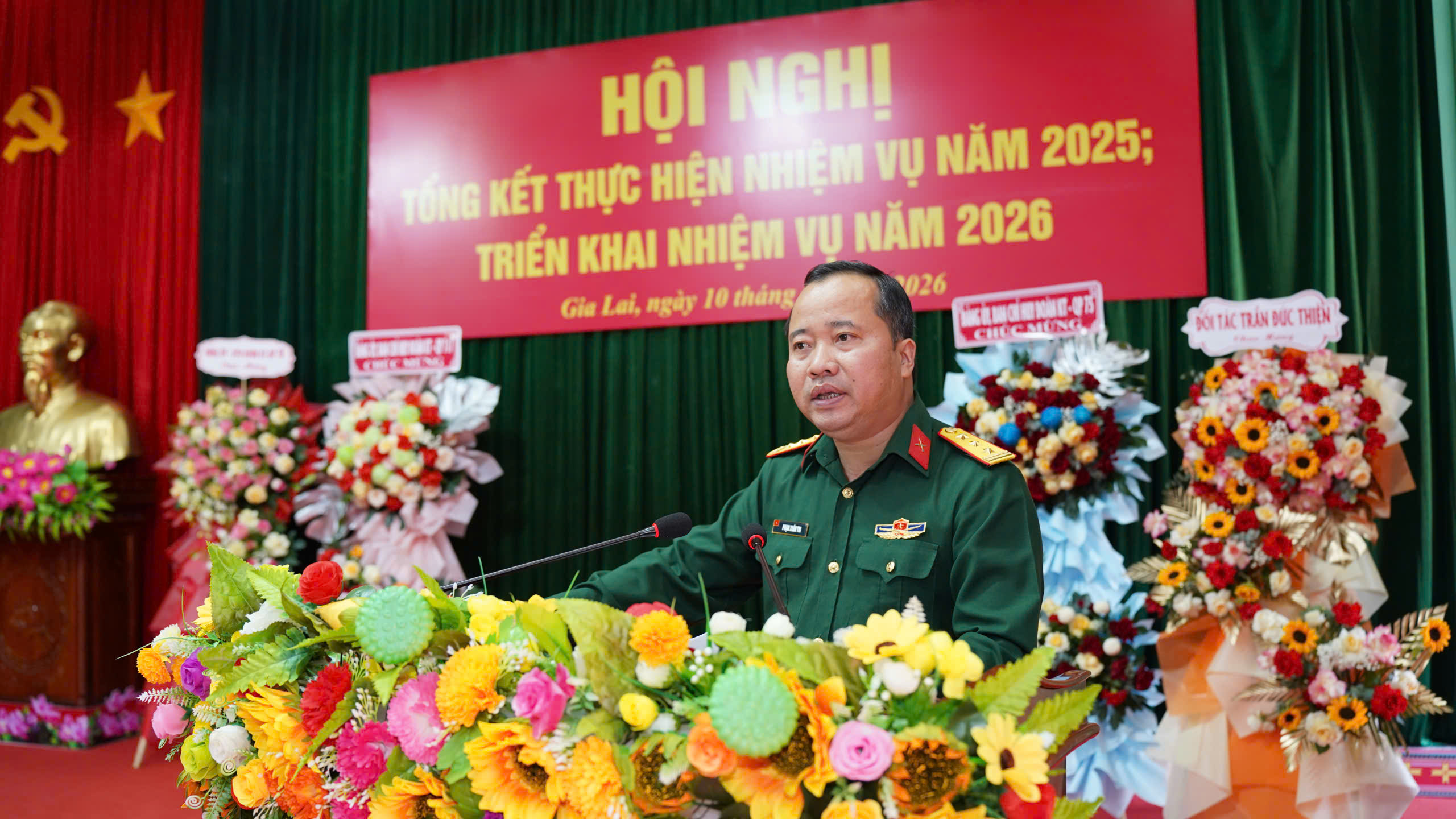 gen-h-z7417108373472_f33bd4a969926f95d0de160fdfd4ea1d