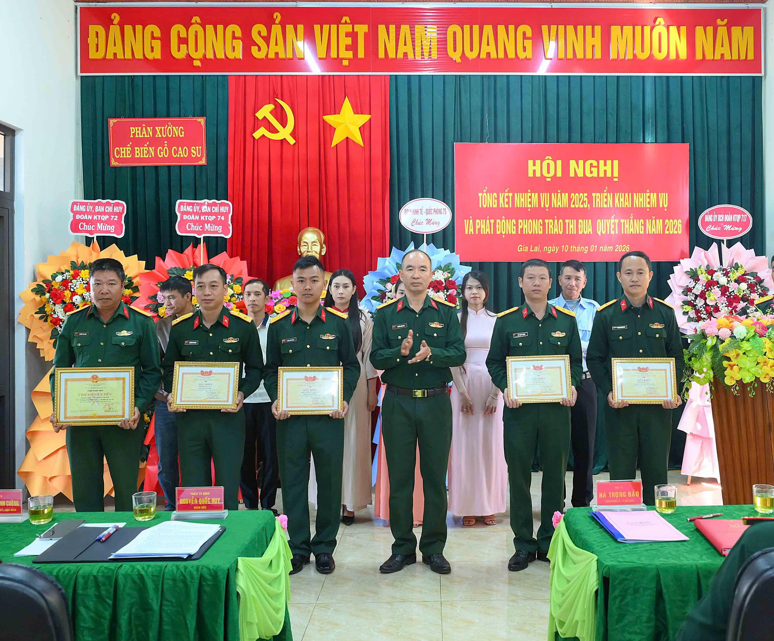 gen-h-z7418673781799_605efcbf05909b312a86f2cedc2e54ac