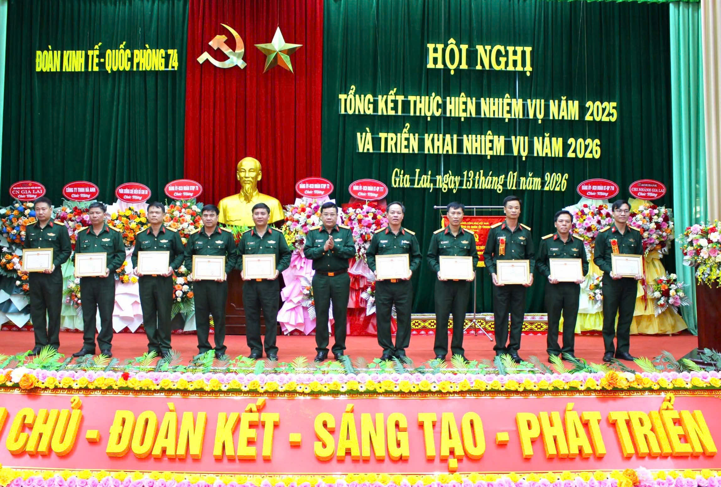 gen-h-z7426948416411_f63ebb23a3e2c9da5aa95b955f7ef007