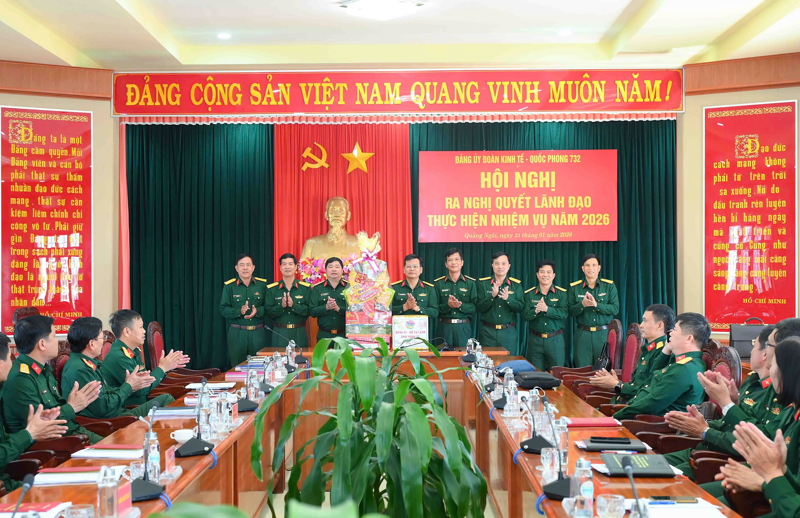 gen-h-z7453895119754_9647cba138f652ccc950ecbb708bc577