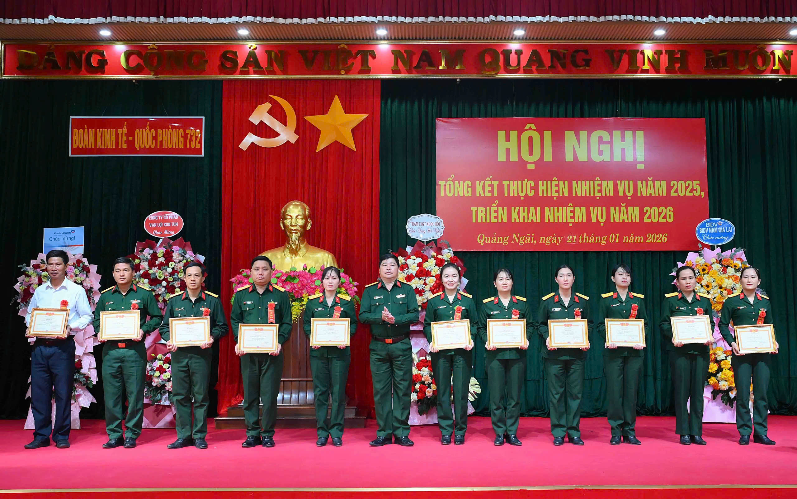 gen-h-z7453896218884_678f12e6f24da49f54e783f404b613c1