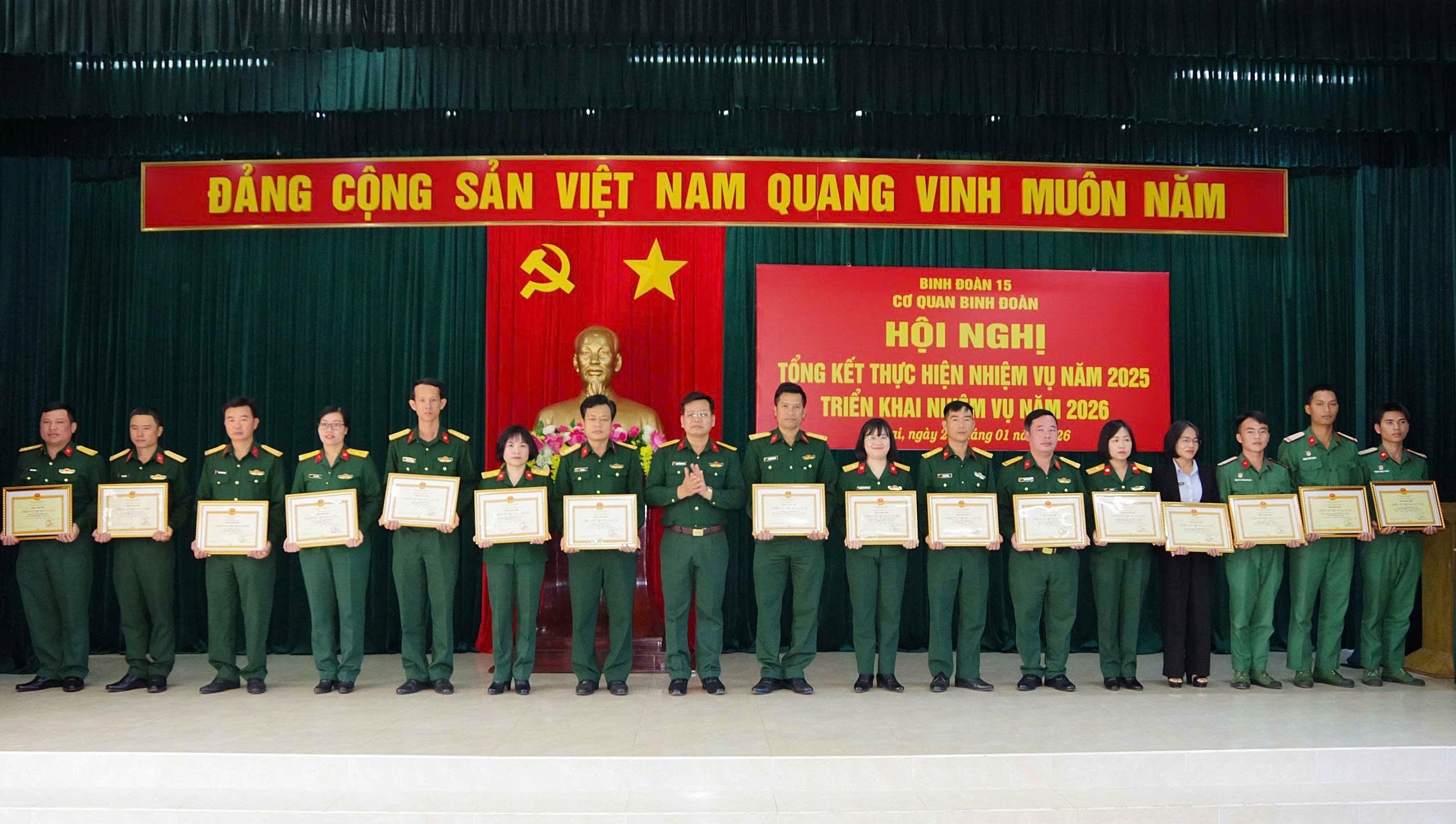 gen-h-z7464414585683_579b9057c8ce95acb93bef6070733041