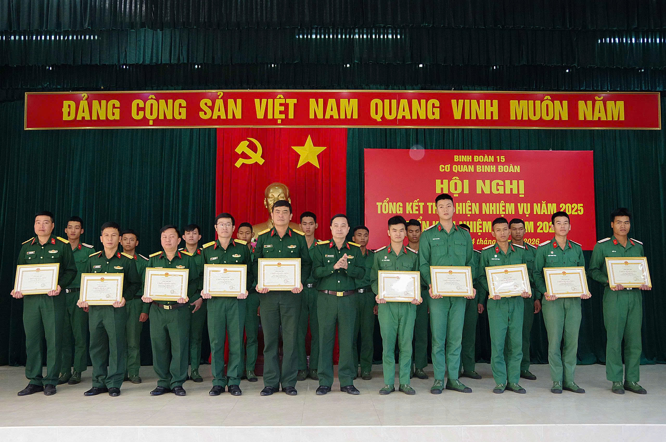 gen-h-z7464414585772_660fc1eafc62b30b88b9bfc9daf8b12f