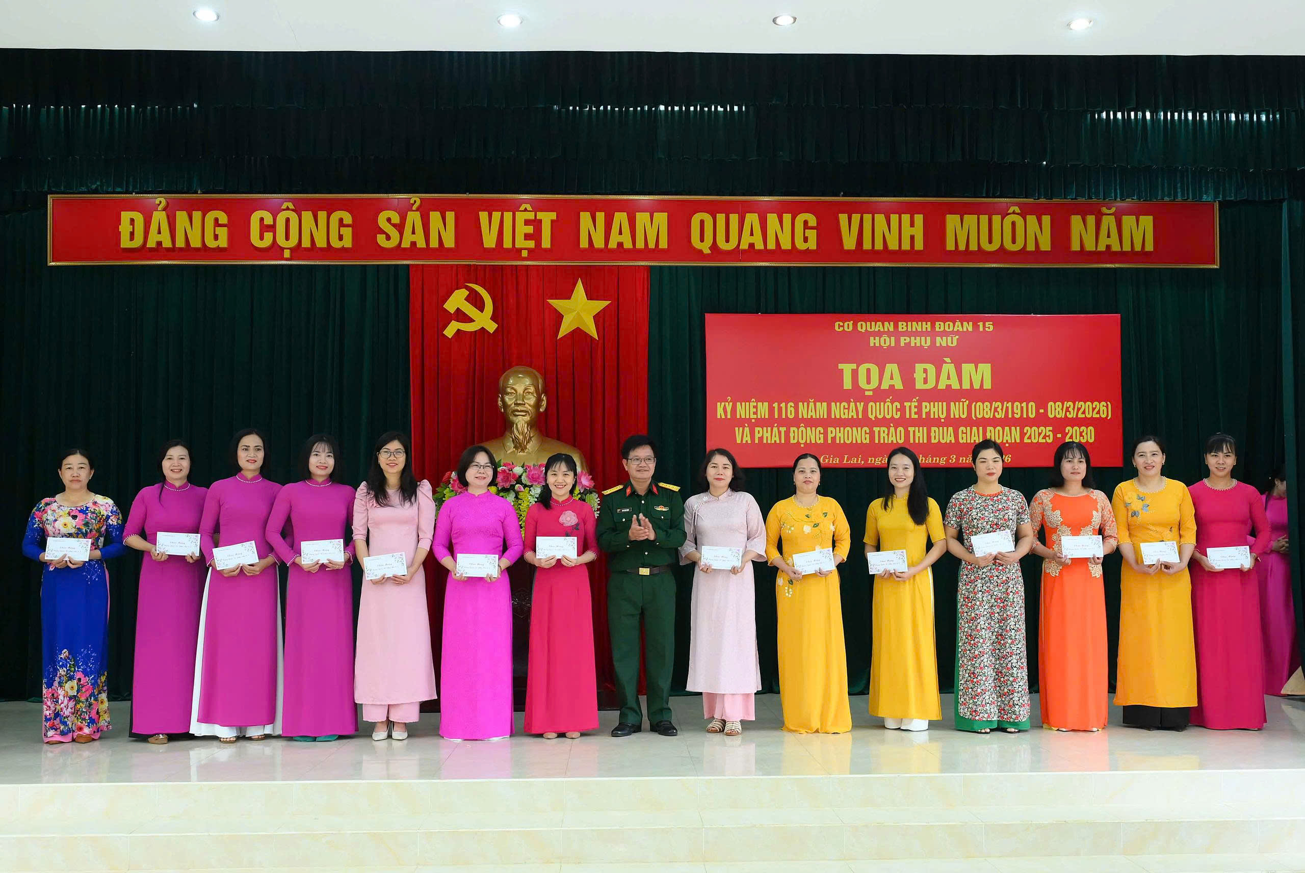 gen-h-z7596090687335_3c8abb3e7ba4c6b62eae1d39671a65ba