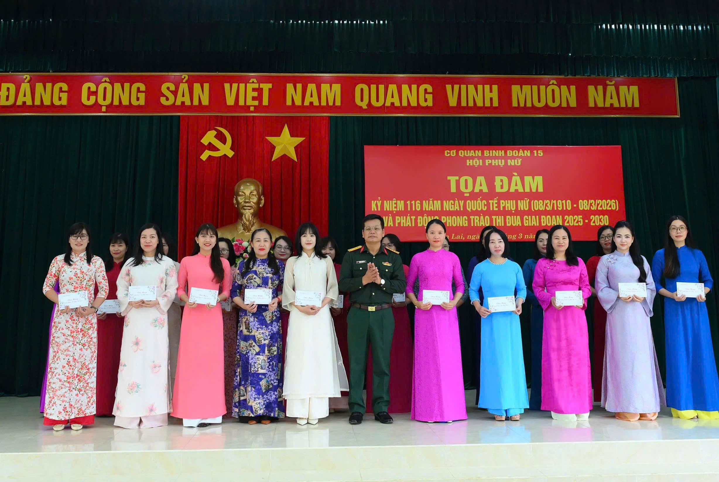 gen-h-z7596217991244_5ff704b1670aea6d4edf73ea8613d221