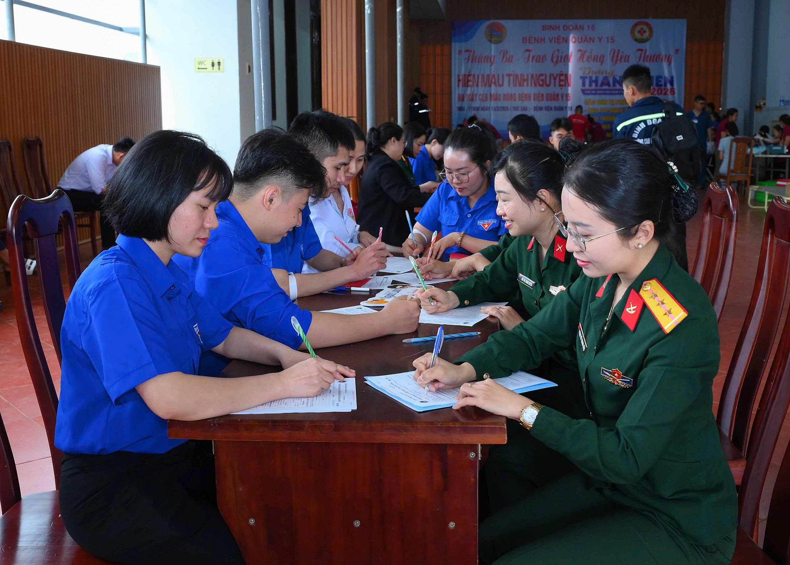 gen-h-z7615775571843_b0298d4b62e3bfaff59589f7595a3226