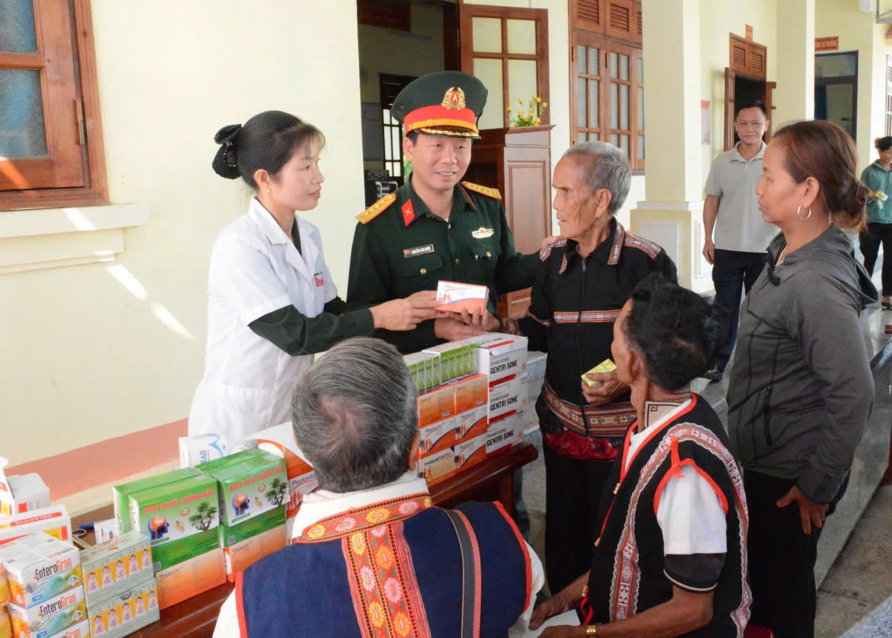 gen-h-z7655111138709_25d4e0de2d438821129393c44fcc7cdd