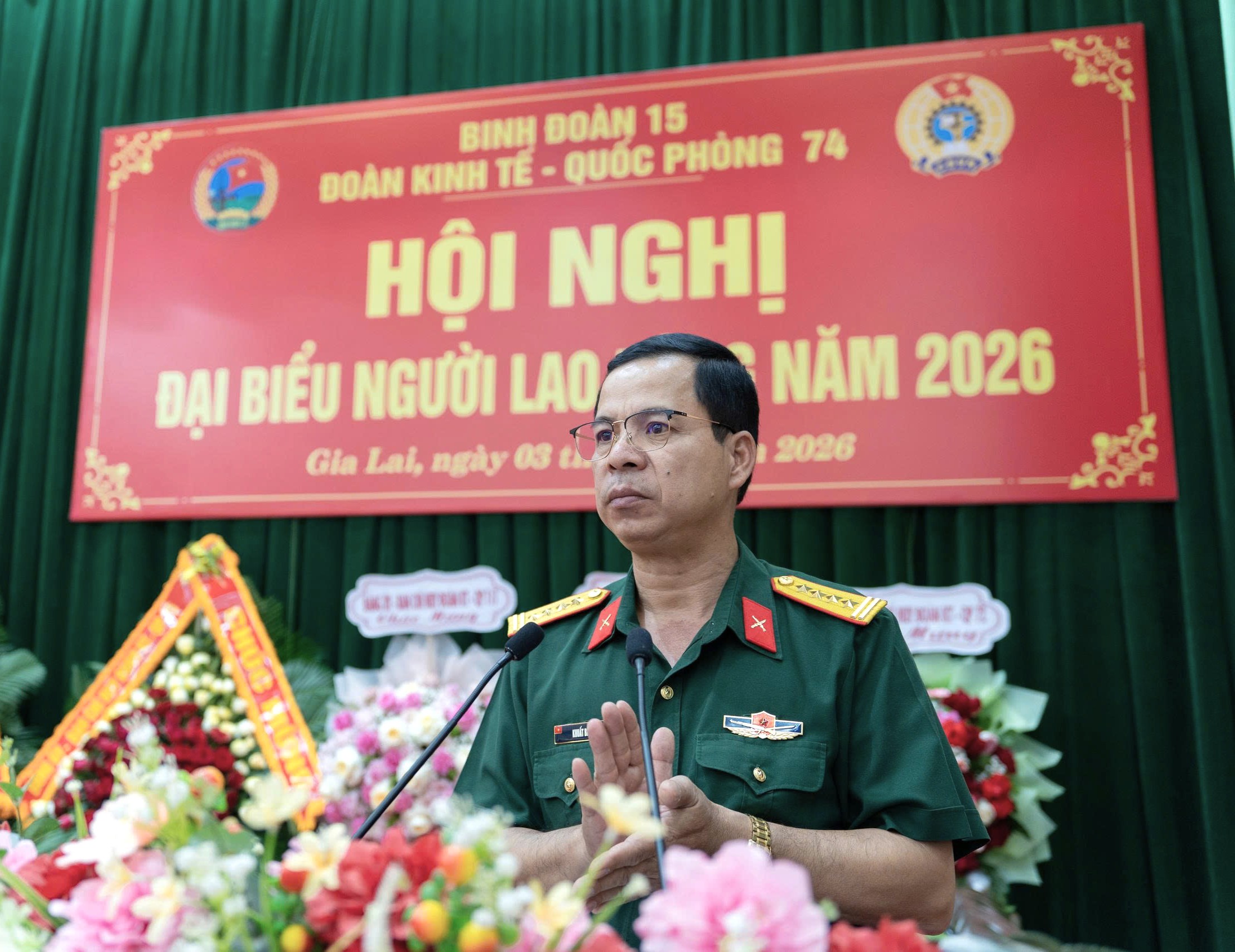 gen-h-z7687947274415_efac1165a3debf75bce8a5fc57c3940b-1