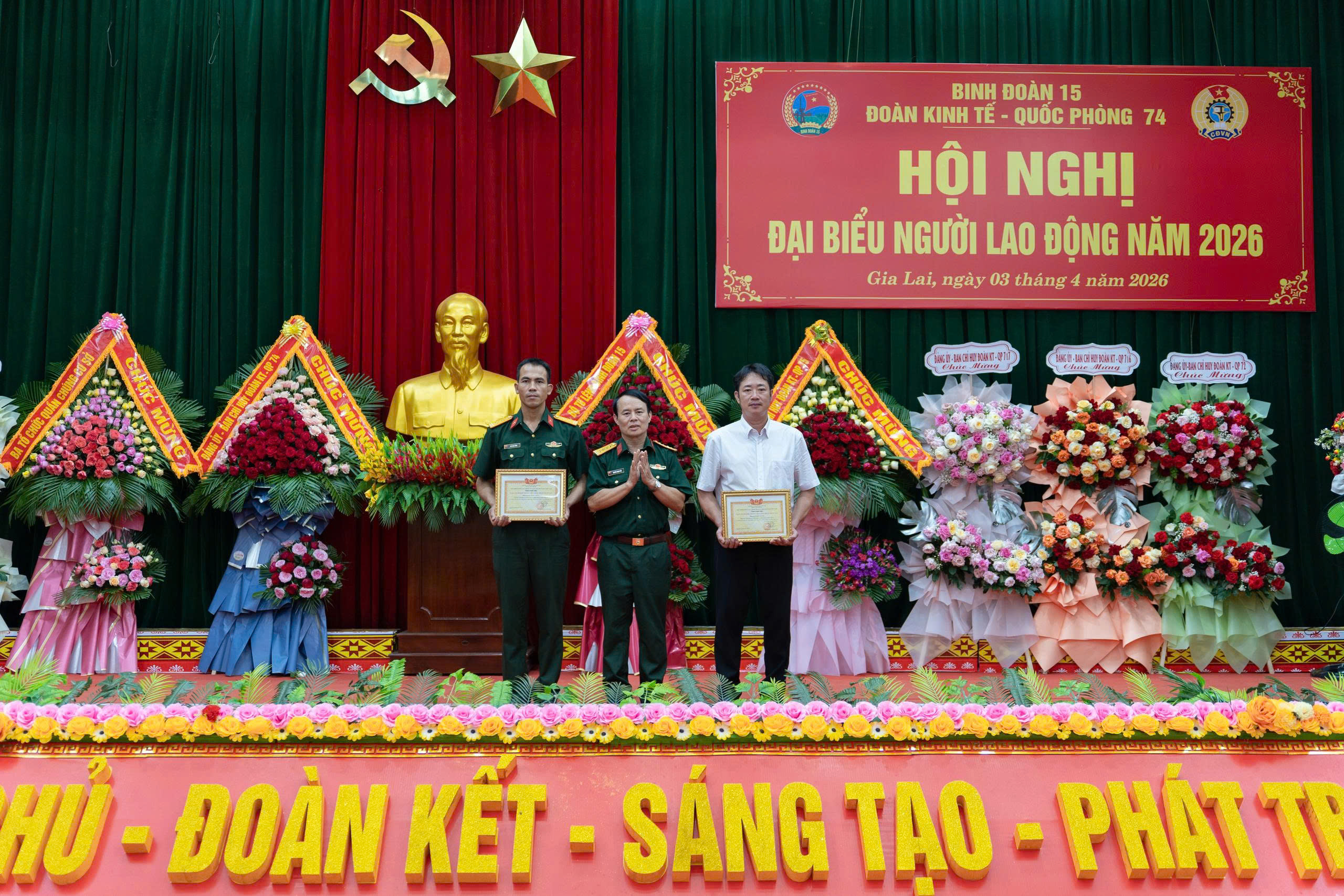 gen-h-z7687947692636_986100a3c0228d4fd20017ec2e470fad