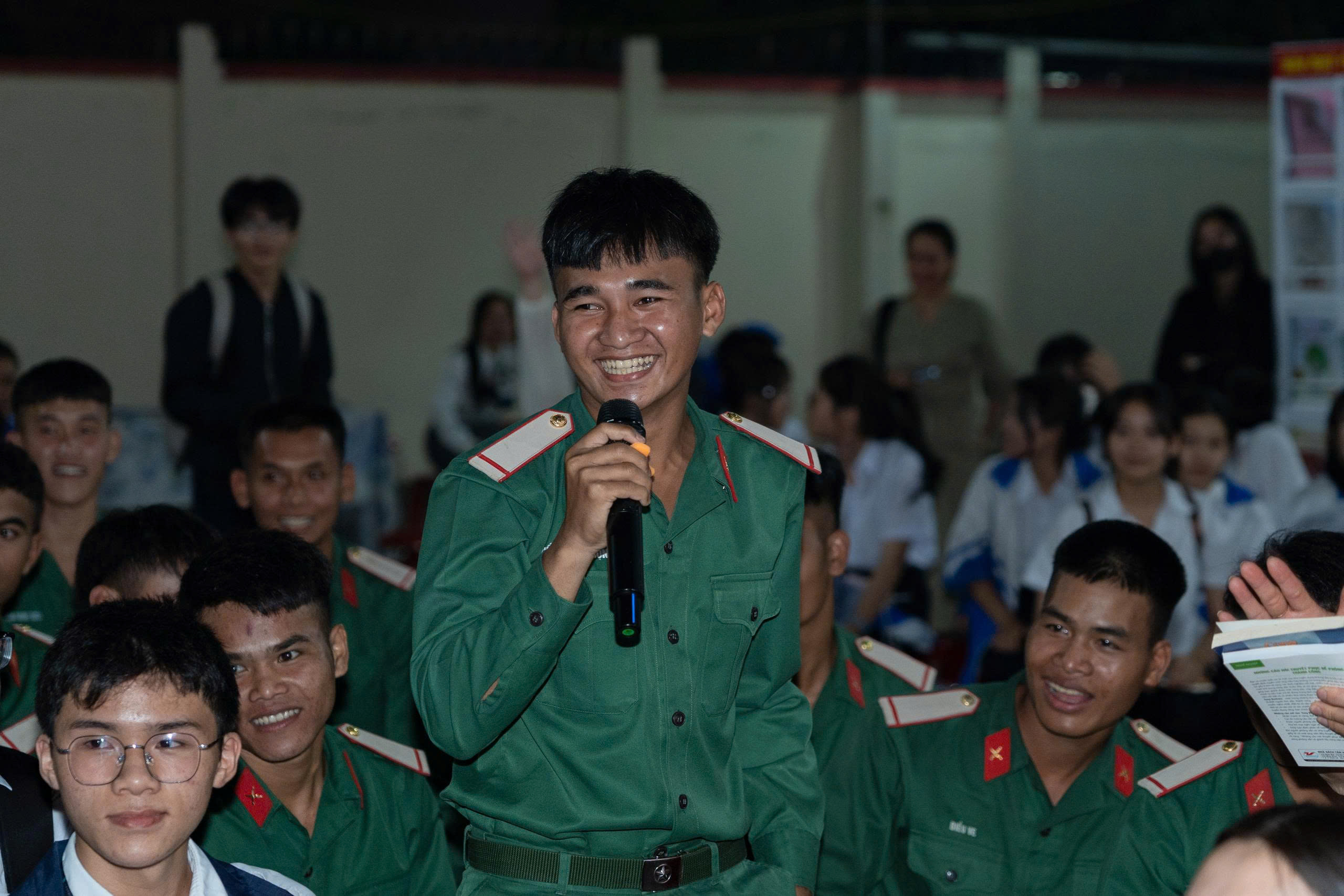 gen-h-z7749946192588_0aab67e0ed84e857f1e53f84f3683a8d