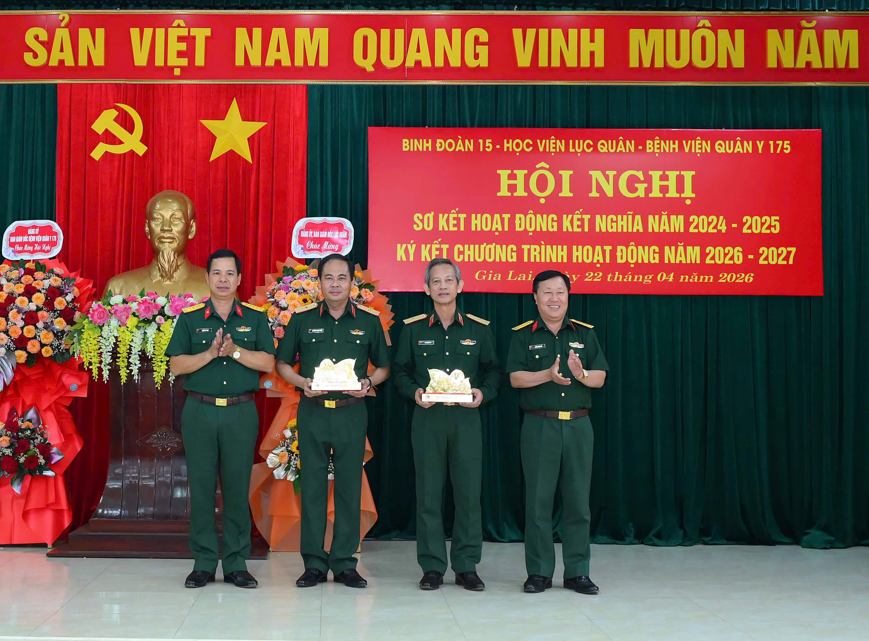 gen-h-z7752536993952_a7d487f1065631d4bcc7424af76e2b6e