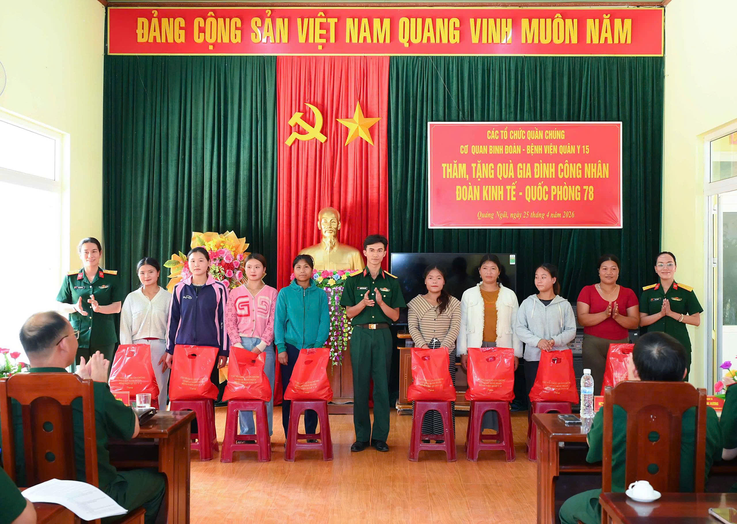 gen-h-z7762651135788_d59c4d011d3a630240baa87aa0bb4cc4