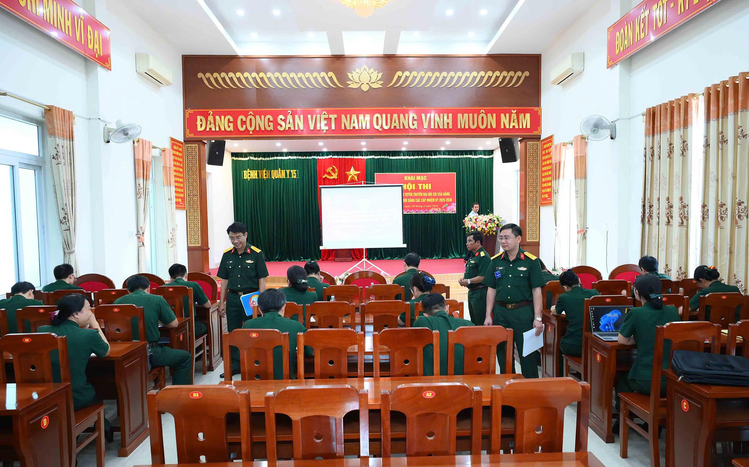 gen-h-z7774269556067_206bd48056d255dc76ea917845c786a2