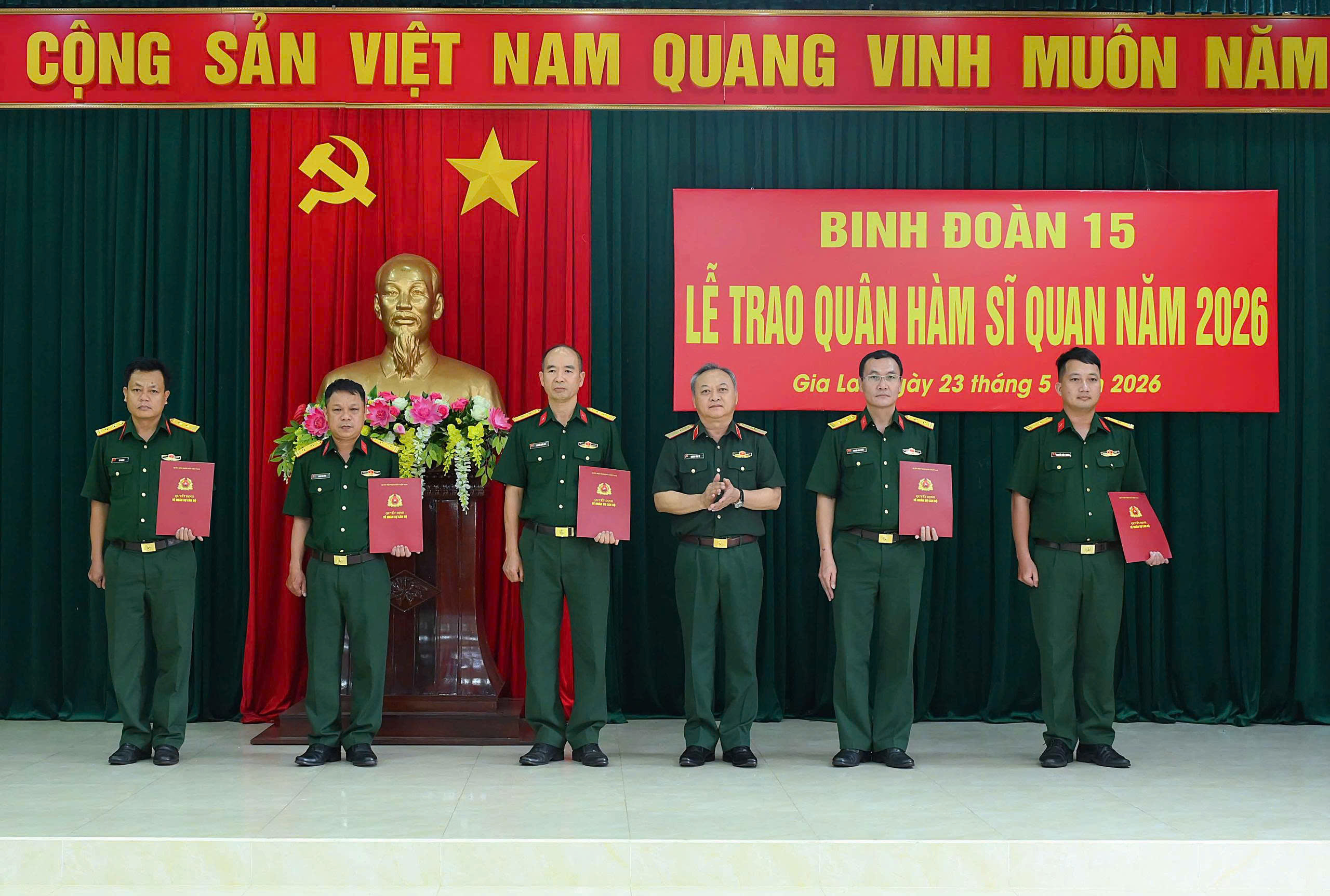 gen-h-z7856195984474_009d72731229a55783b6e9556db85648