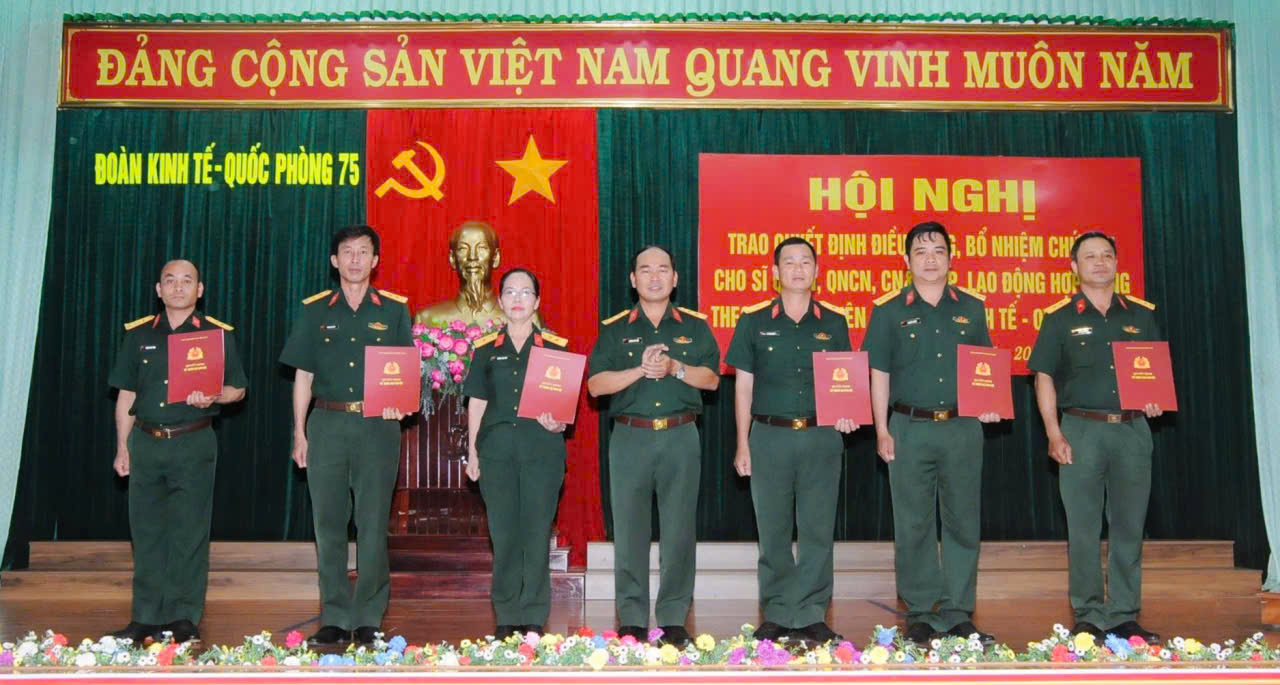 gen-n-z7094668542550_eebba4a02453704bd8d8d0a03d0efe29