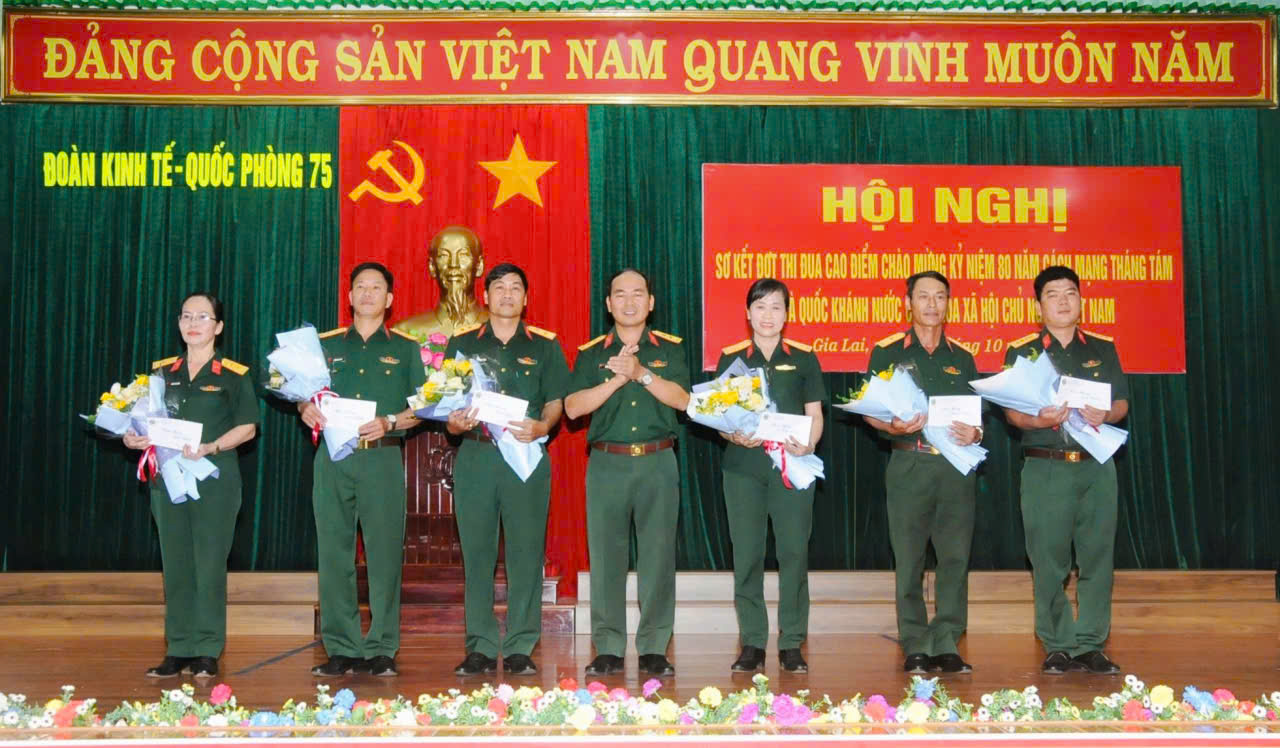 gen-n-z7094670714286_da5ecca8da6cf7999aa8a6fbbc2644ff