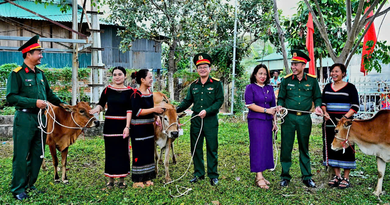 gen-n-z7309826838922_0cb704cfc9b512ce6a713caf64745ed4