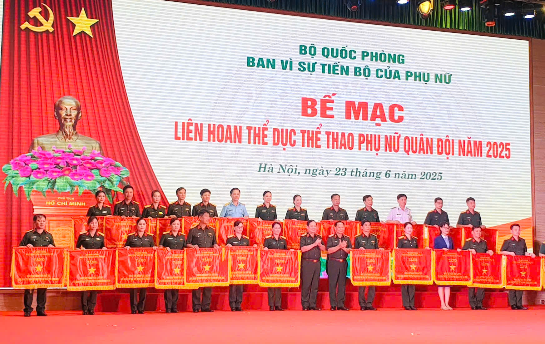THỨ TƯƠNG