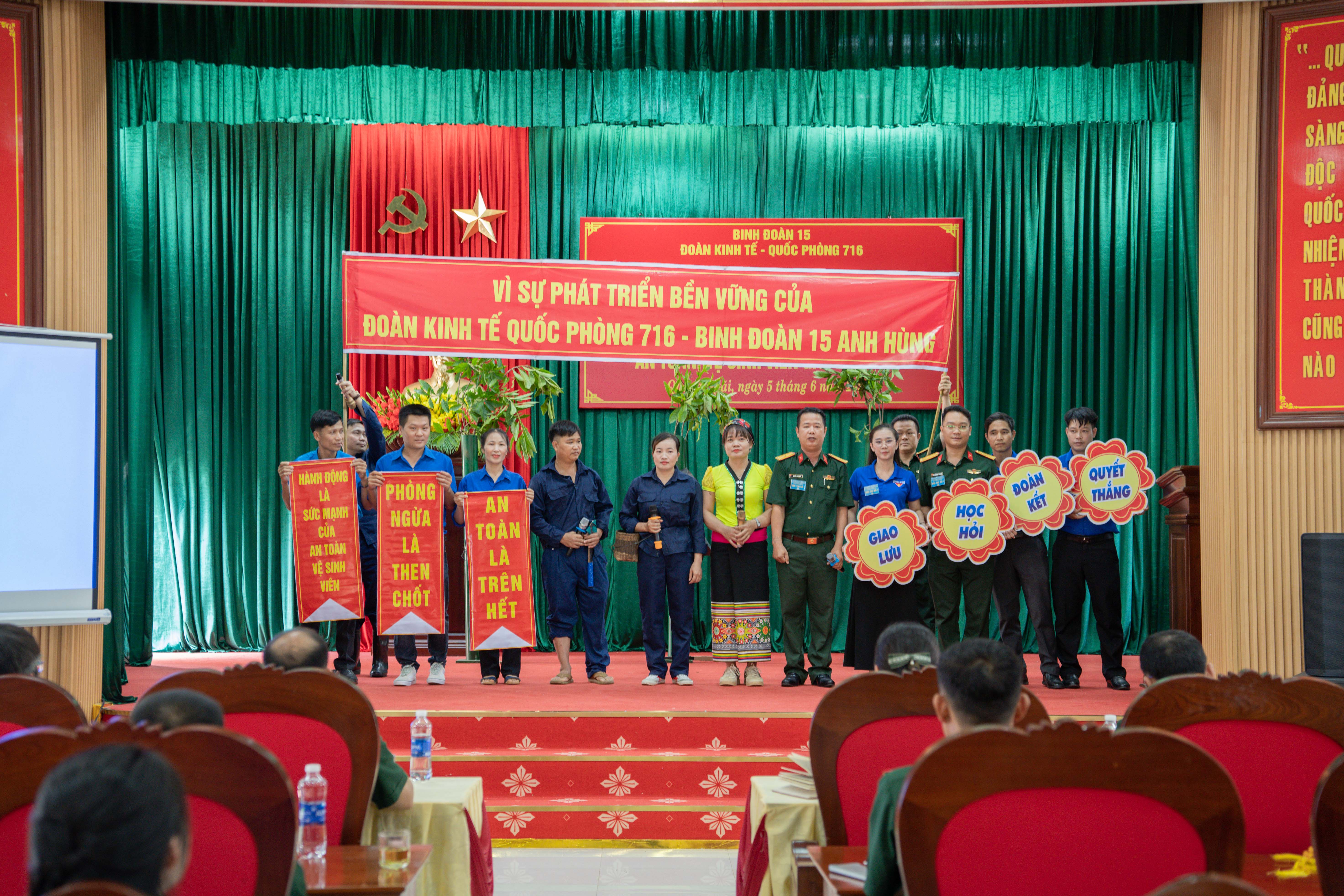 Đoàn KT-QP 716: Sôi nổi hội thi cán bộ Đoàn giỏi, tuyên truyền viên trẻ