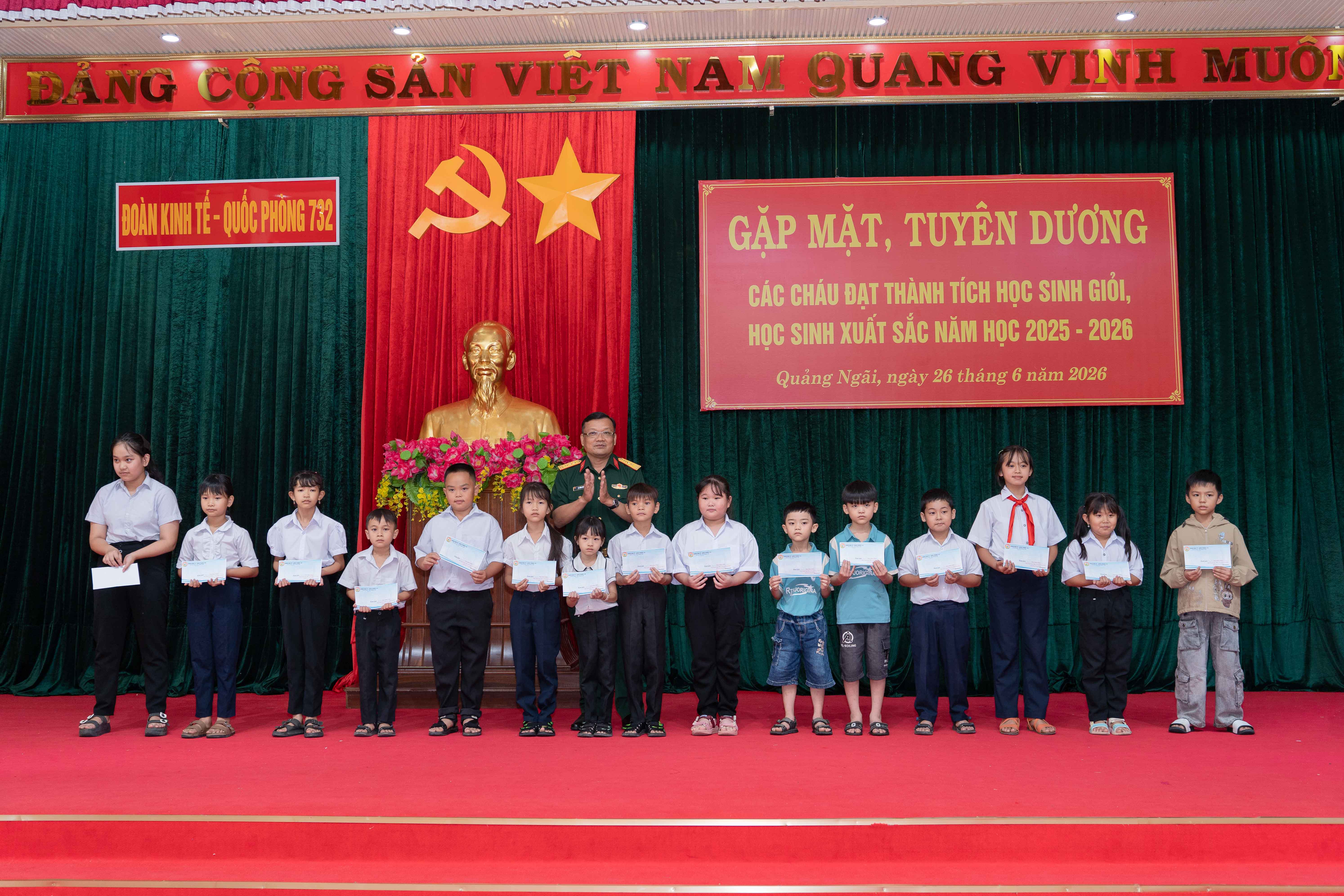 VAN06997