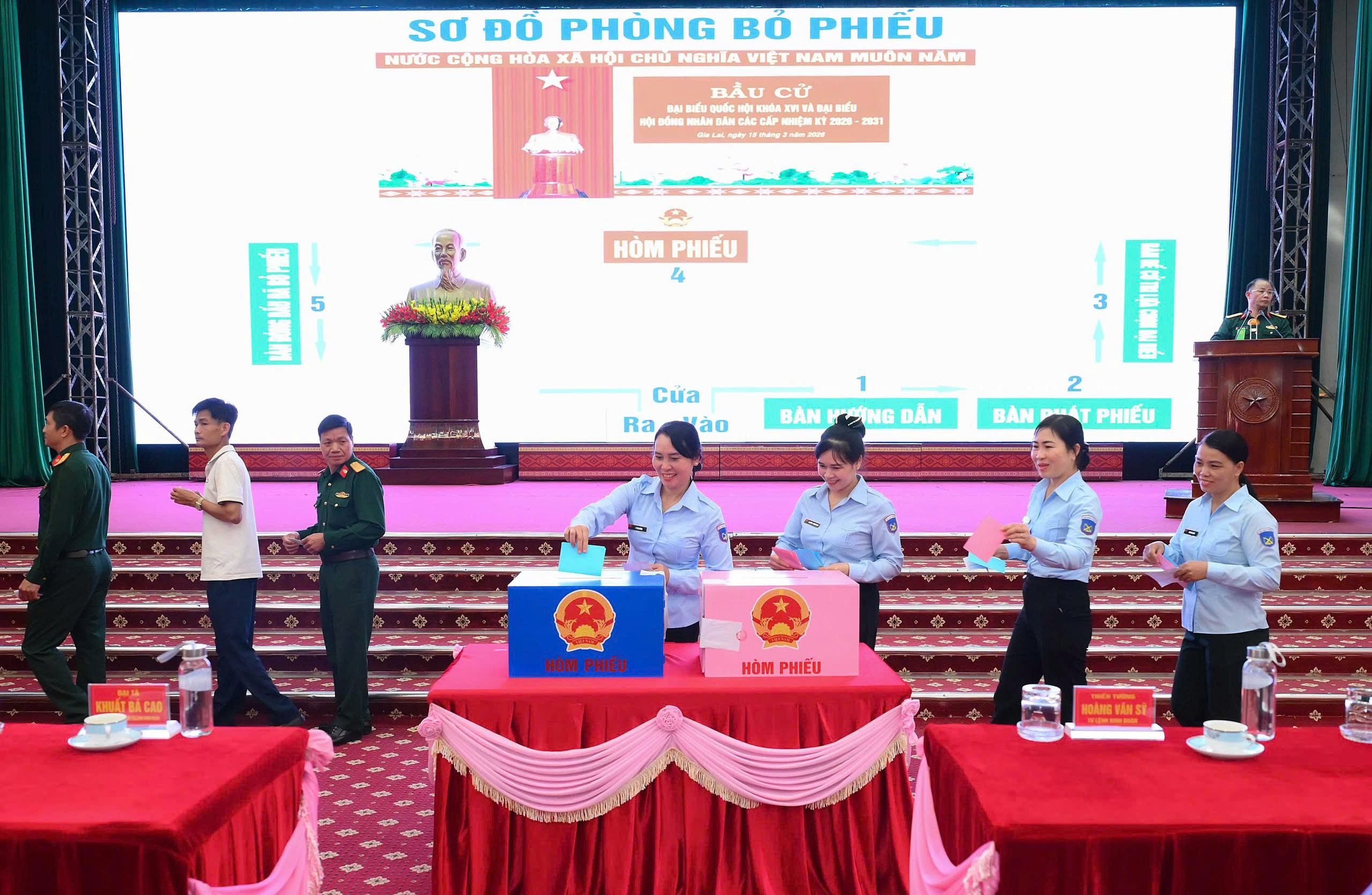 z7621759887108_3bcdaaab69b2ddfbfca0b51d67404e61