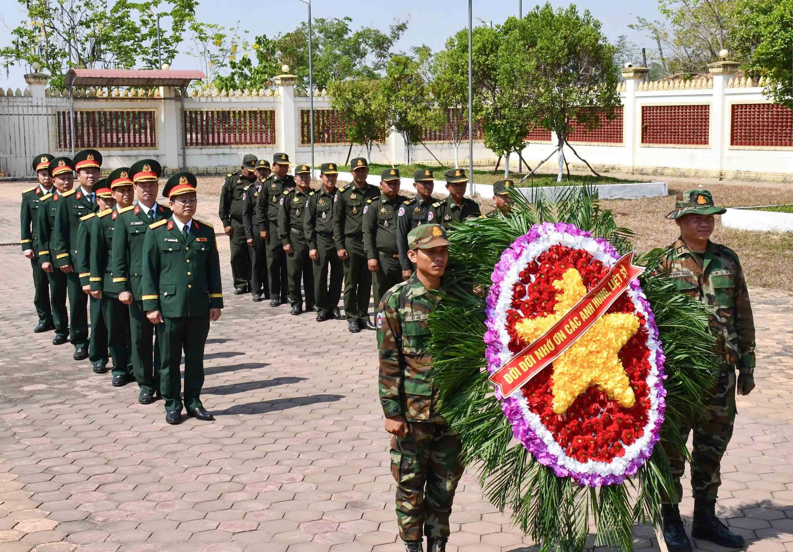 z7683767215234_6a5ae40060531d92a7c11e0d9a737bd0