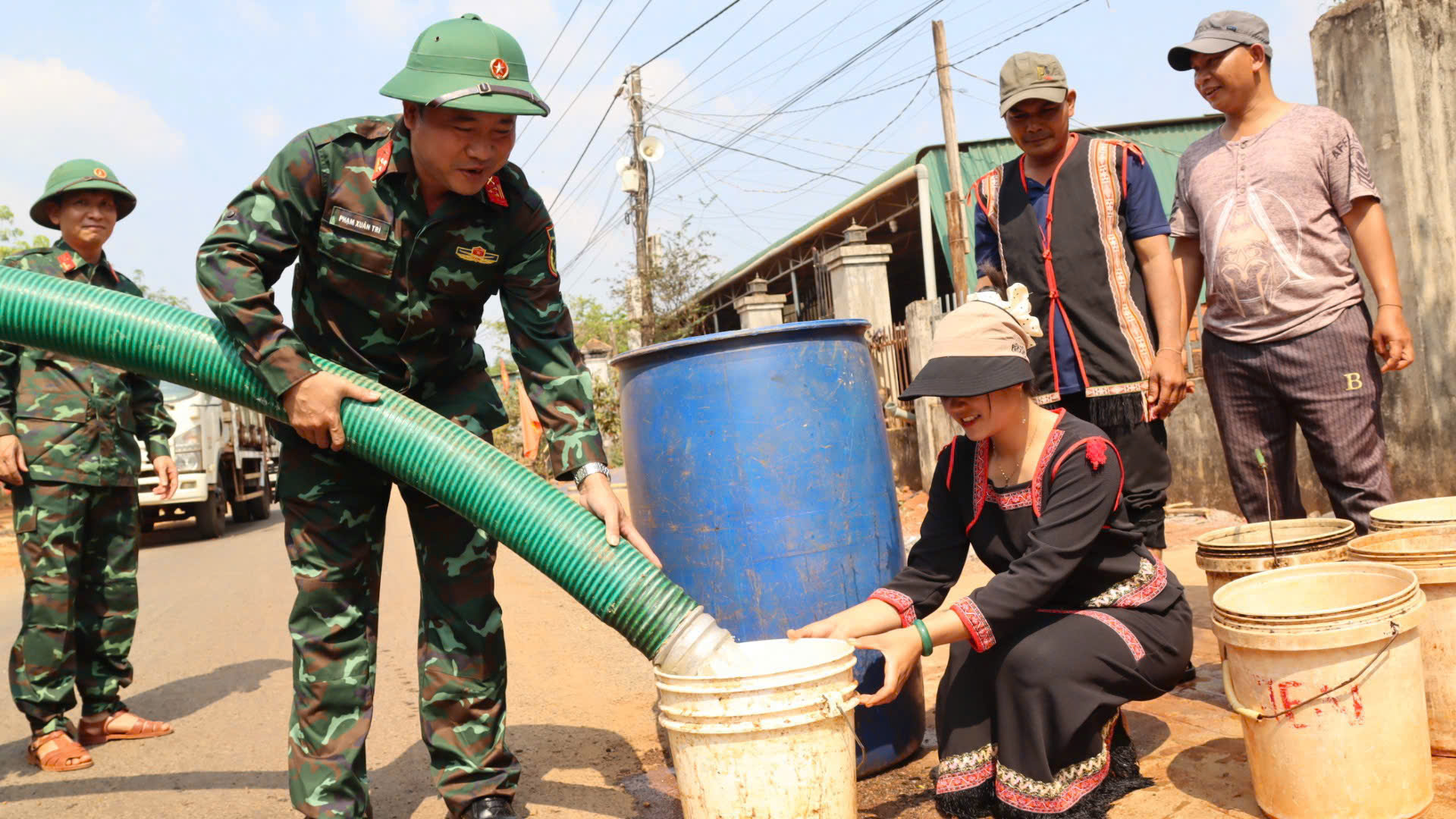 z7755774075071_61db98fa0291acbd8bfda28ef109cb5e